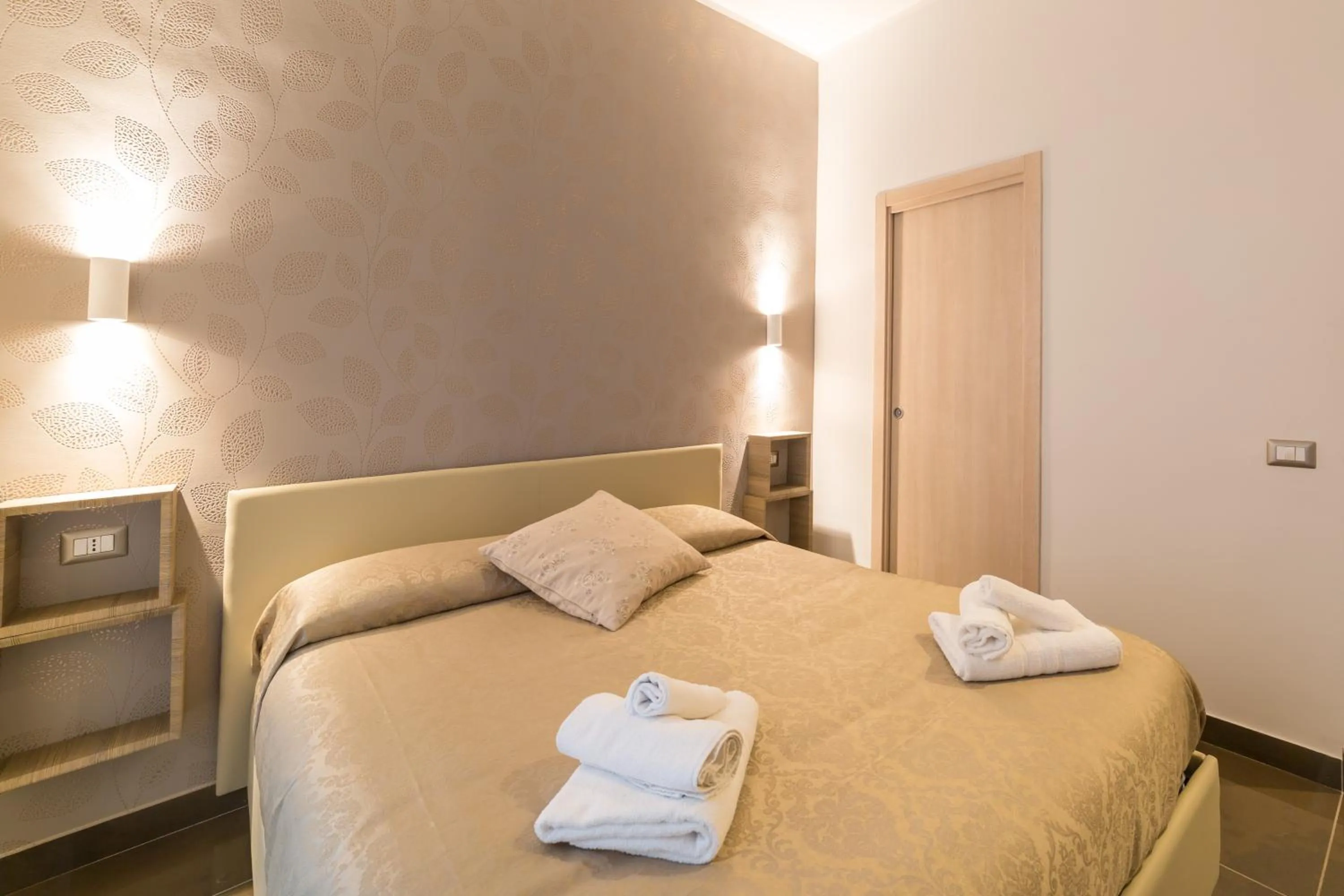 Bed in Be Italian Flat Bovio