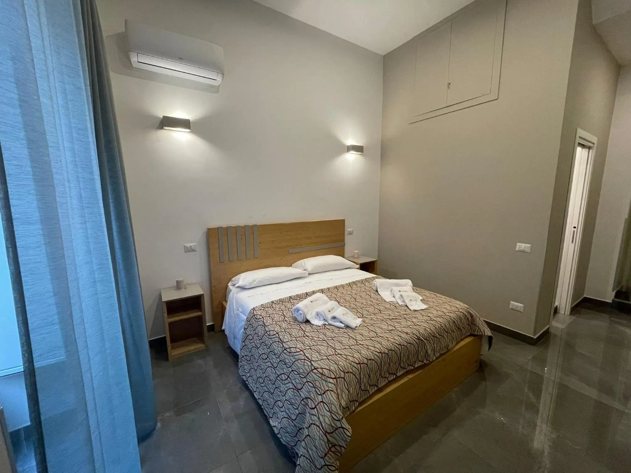 Bed in Be Italian Flat Bovio