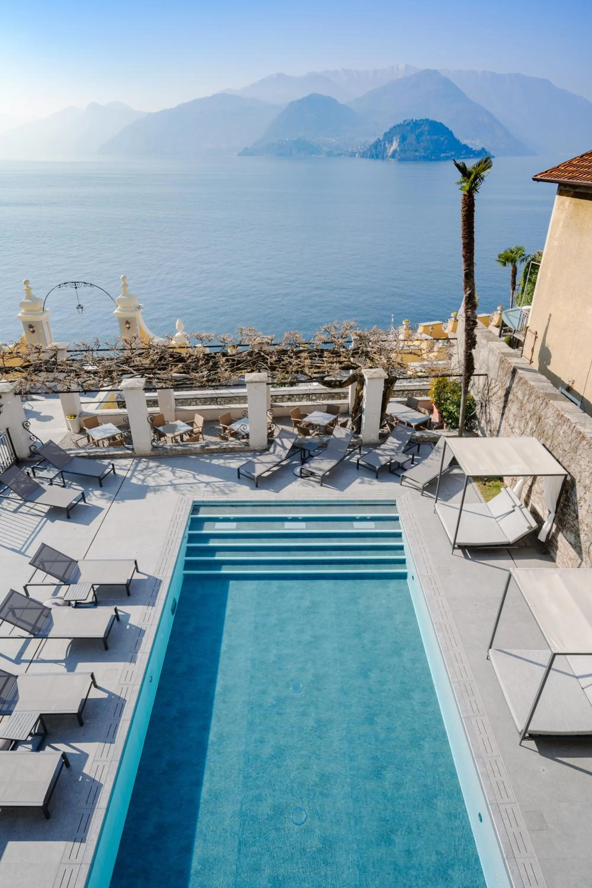 Swimming pool in Hotel Royal Victoria, by R Collection Hotels