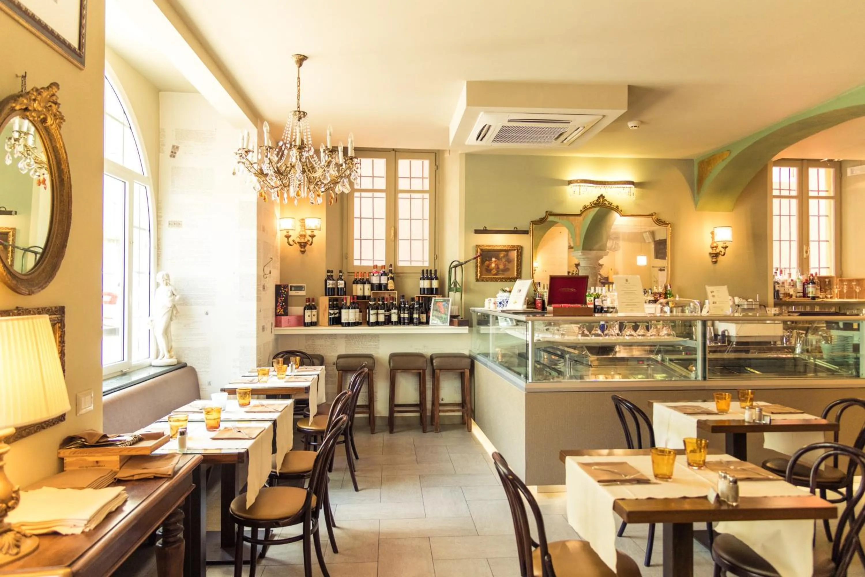 Restaurant/places to eat in Hotel Royal Victoria, by R Collection Hotels