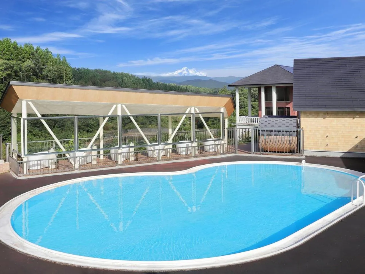 Swimming pool in Resort Villa Takayama