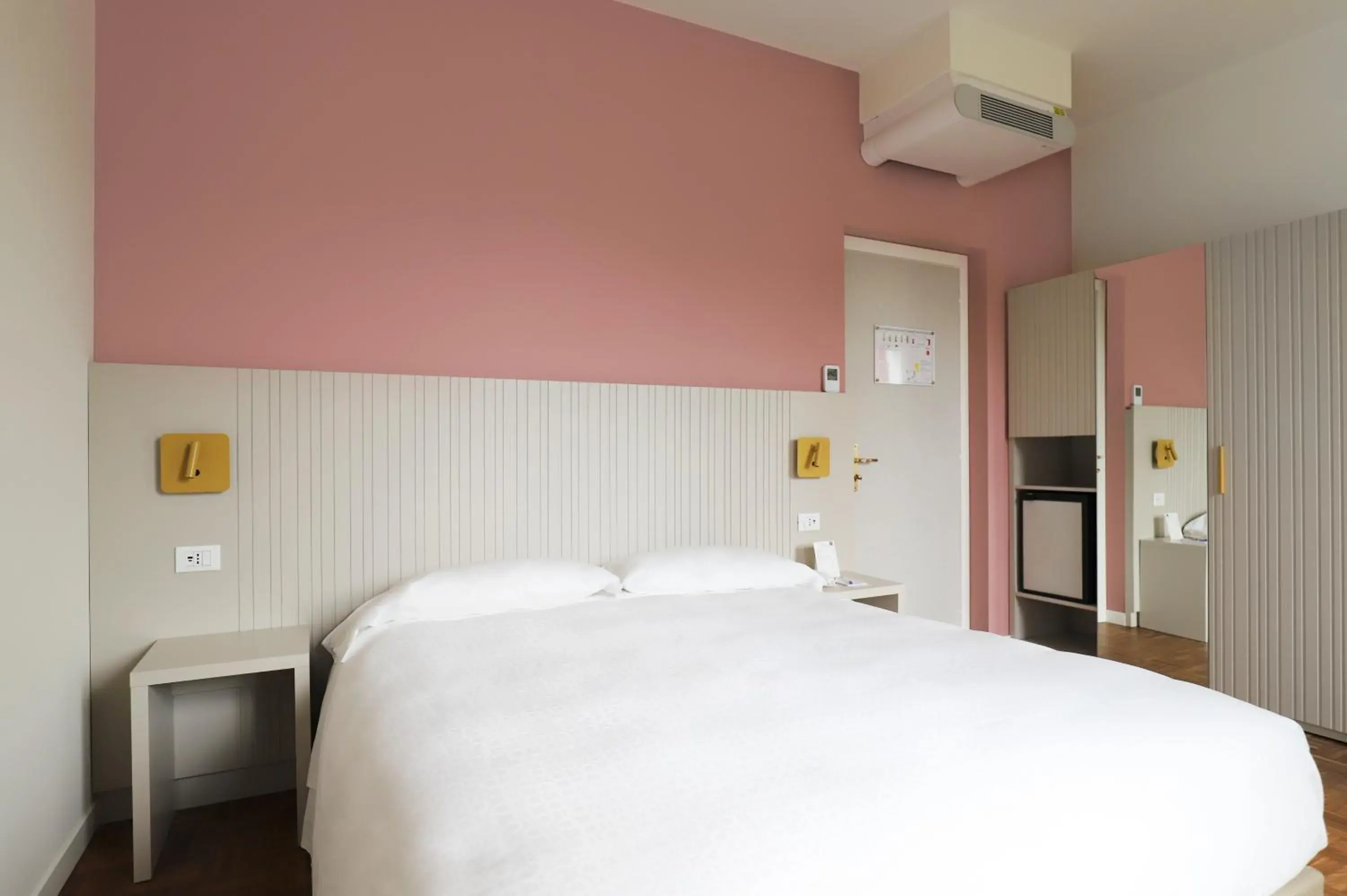 Double Room with Small Double Bed in Hotel Fonte Boiola Double Room with Small Double Bed in Hotel Fonte Boiola