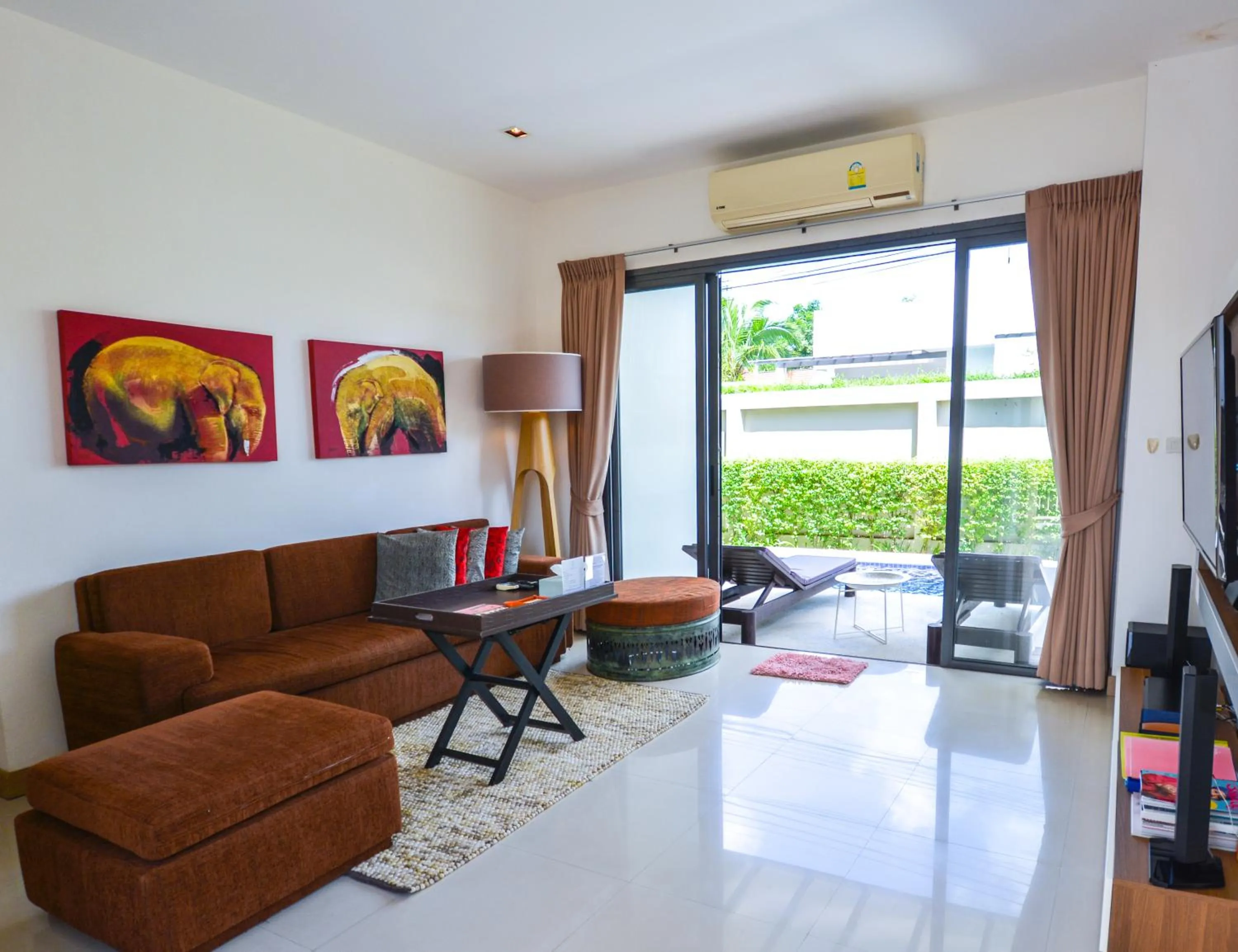 Honeymooner Pool Villa@Seastone