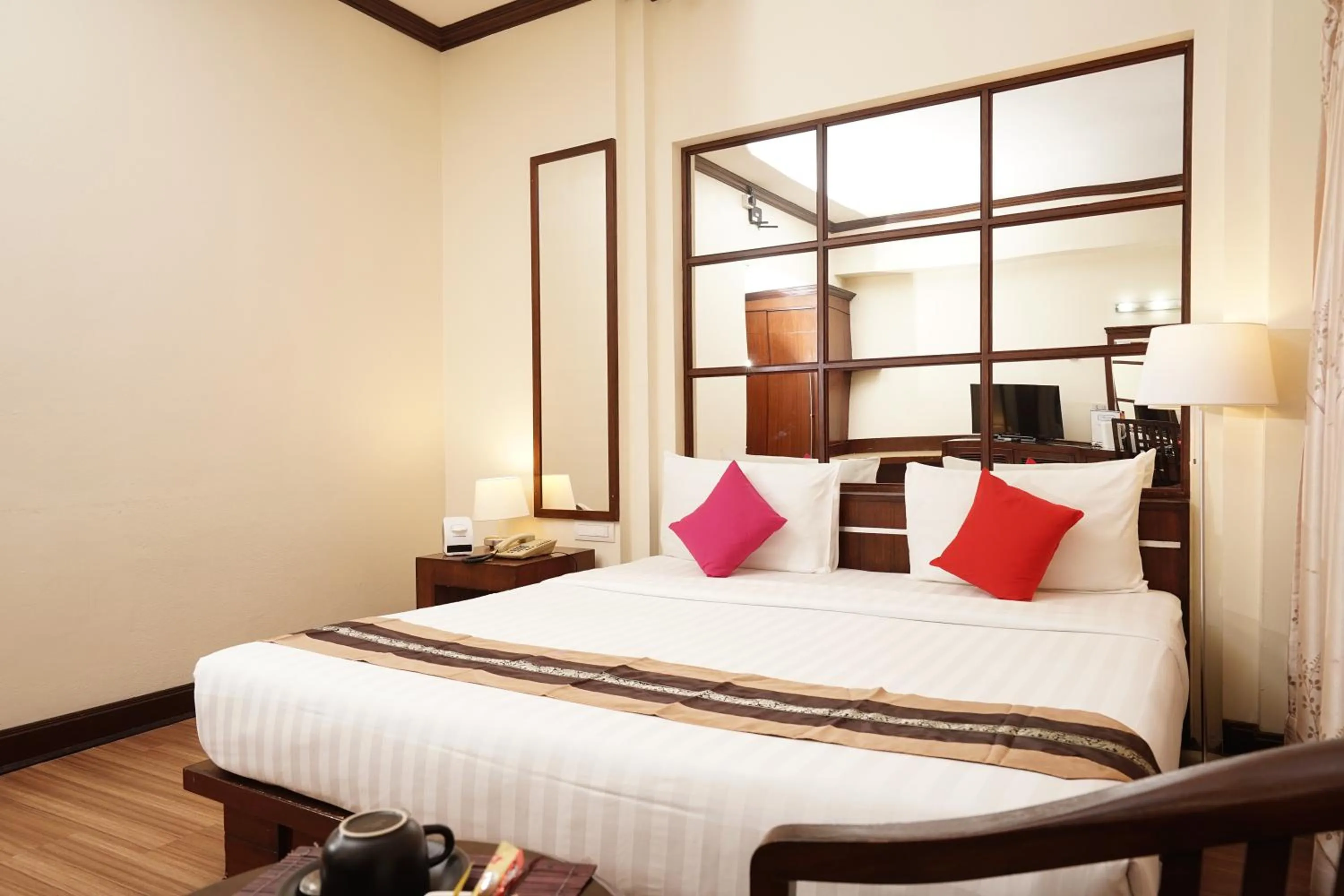 Bedroom, Bed in Grand Business Inn