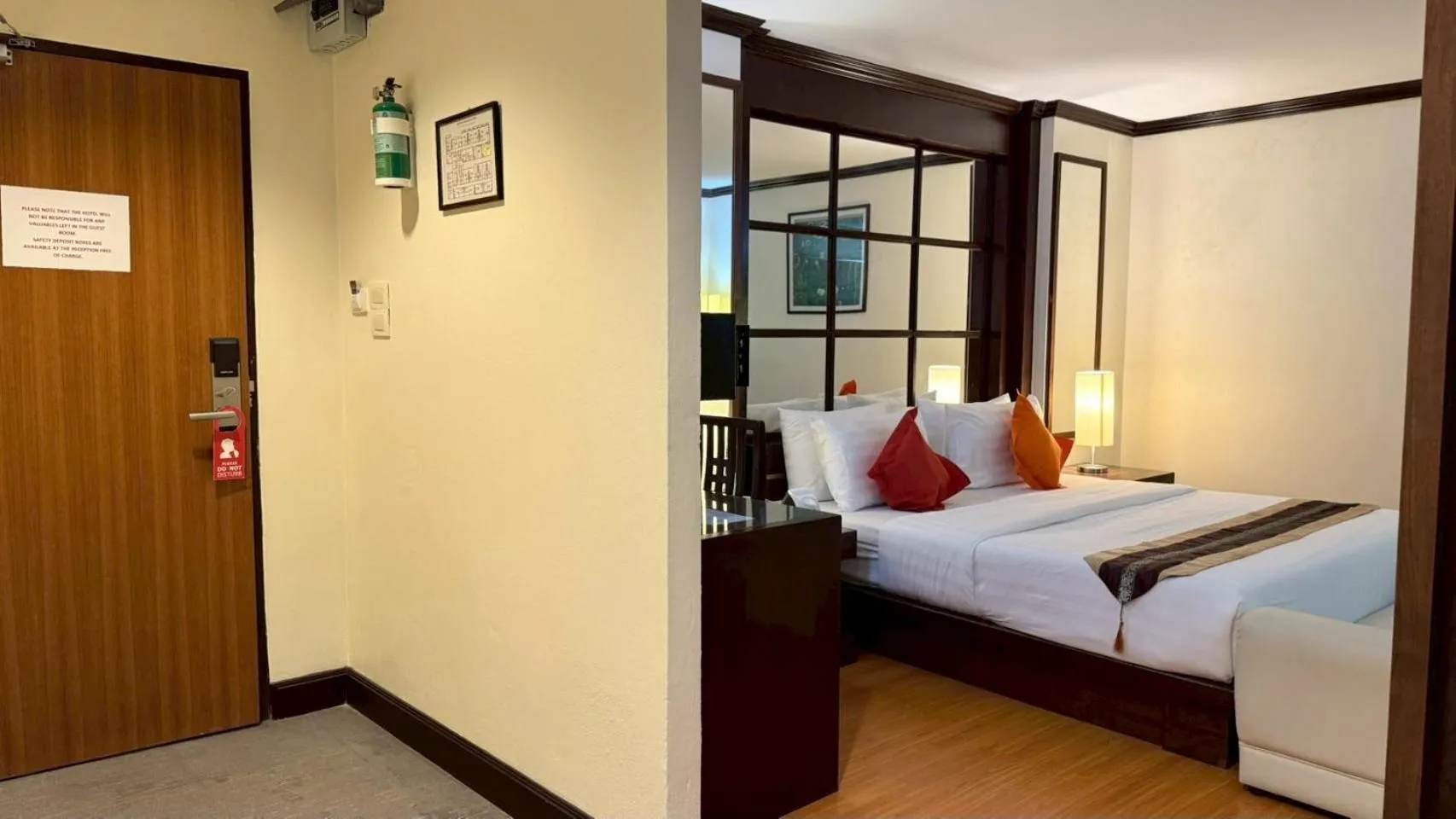 Bedroom, Bed in Grand Business Inn