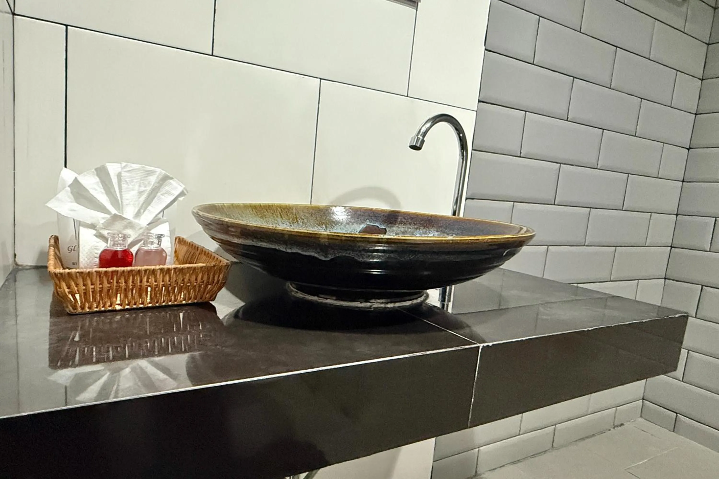 Bathroom in Sabaidee Chiangmai Hotel