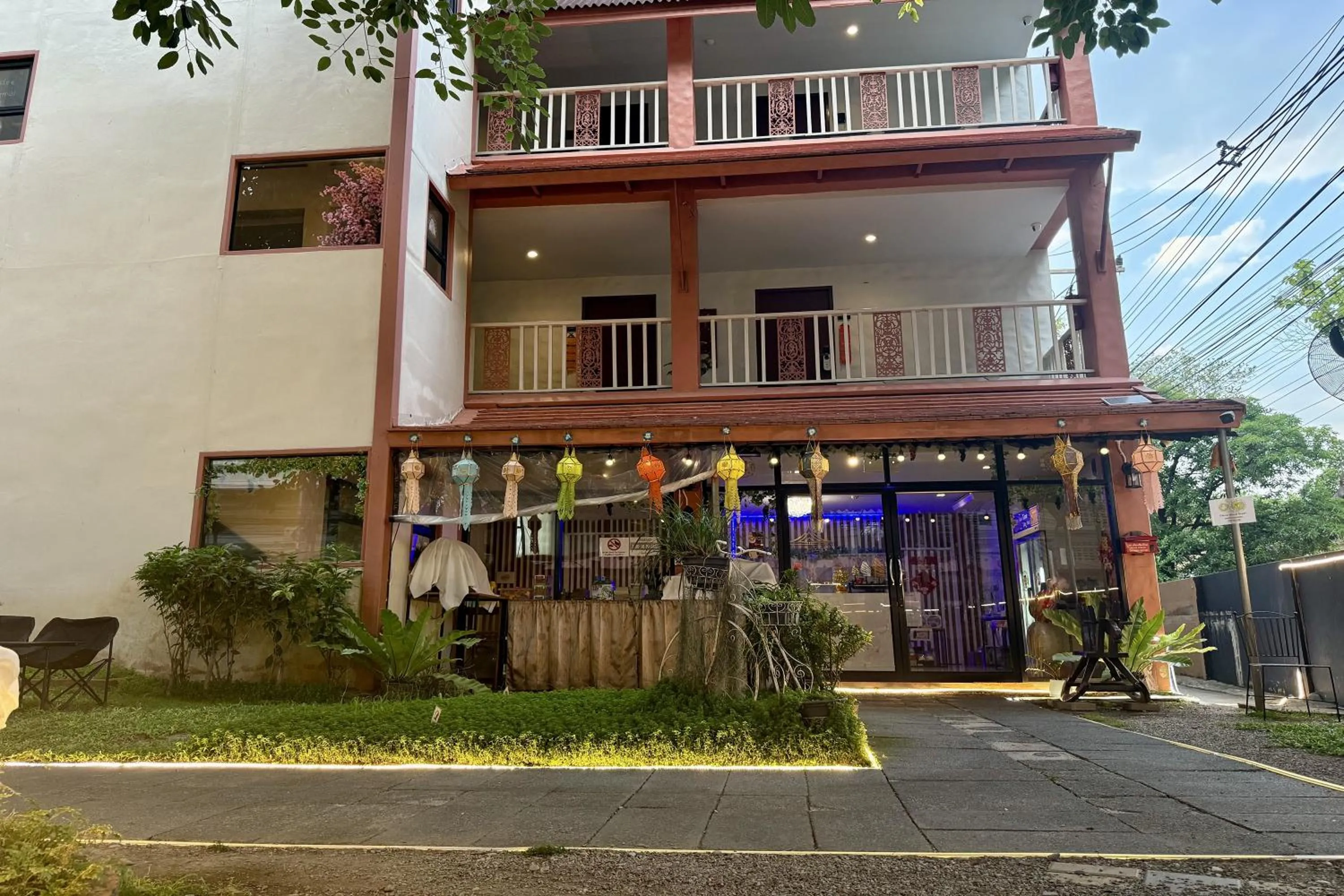 Property building in Sabaidee Chiangmai Hotel