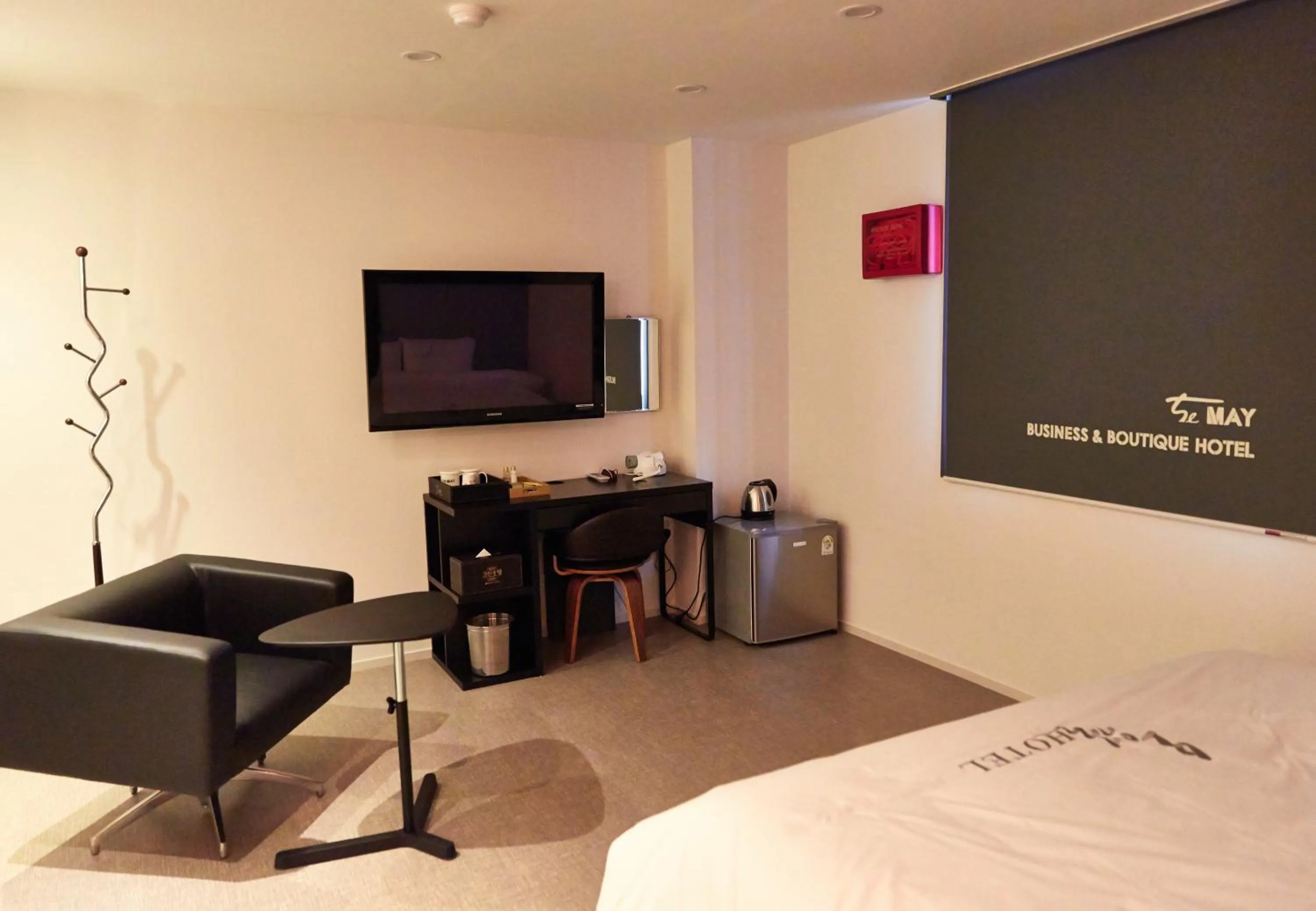 TV and multimedia, Bed in Hotel The May