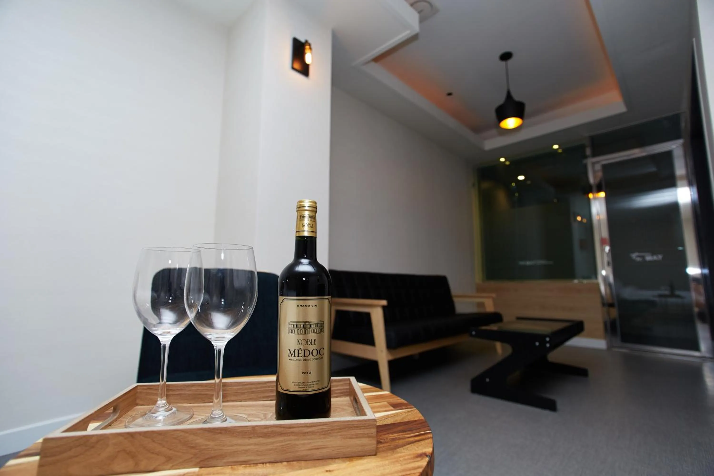 Alcoholic drinks in Hotel The May