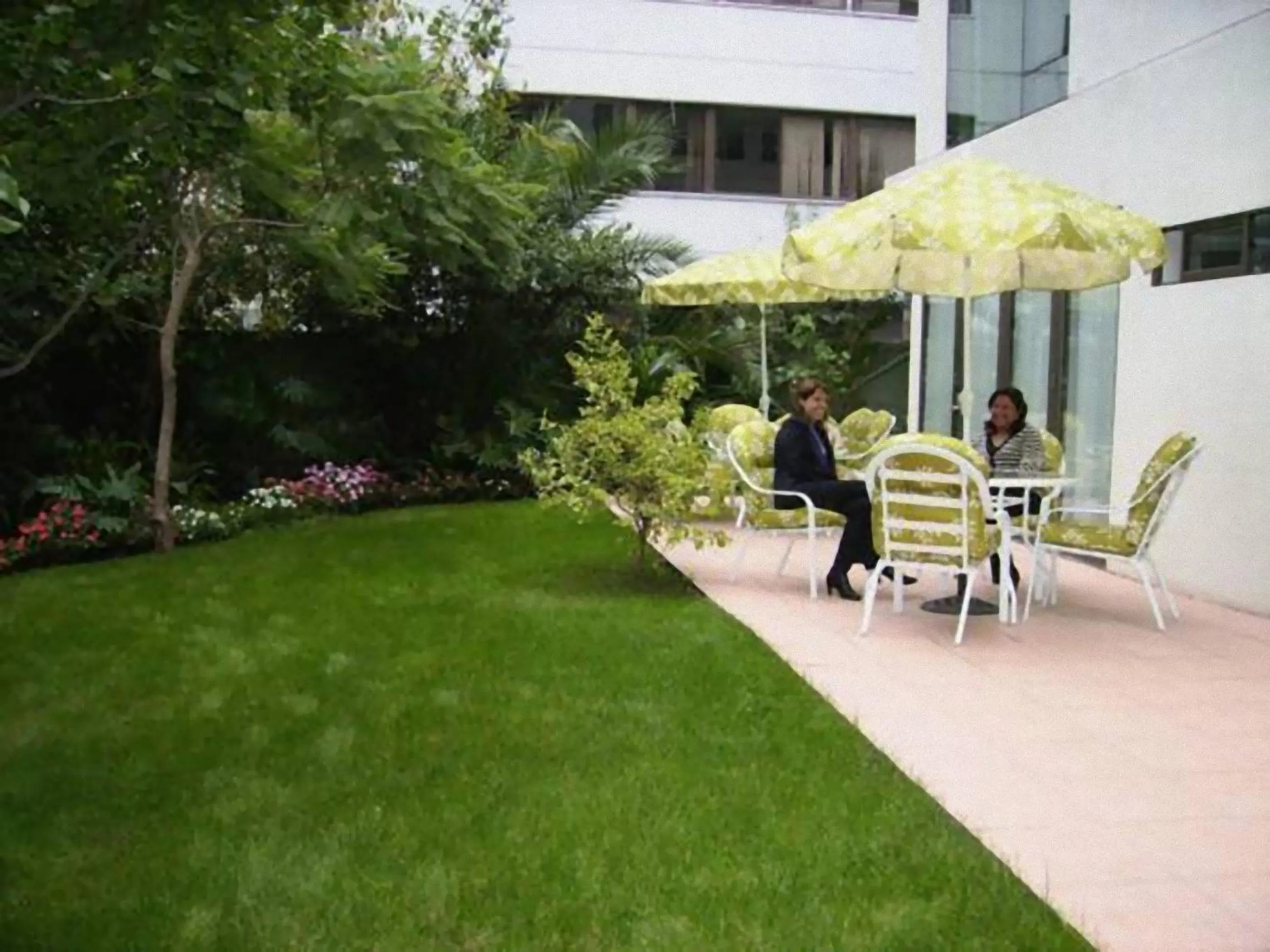 Patio in Hotel Eurotel El Bosque