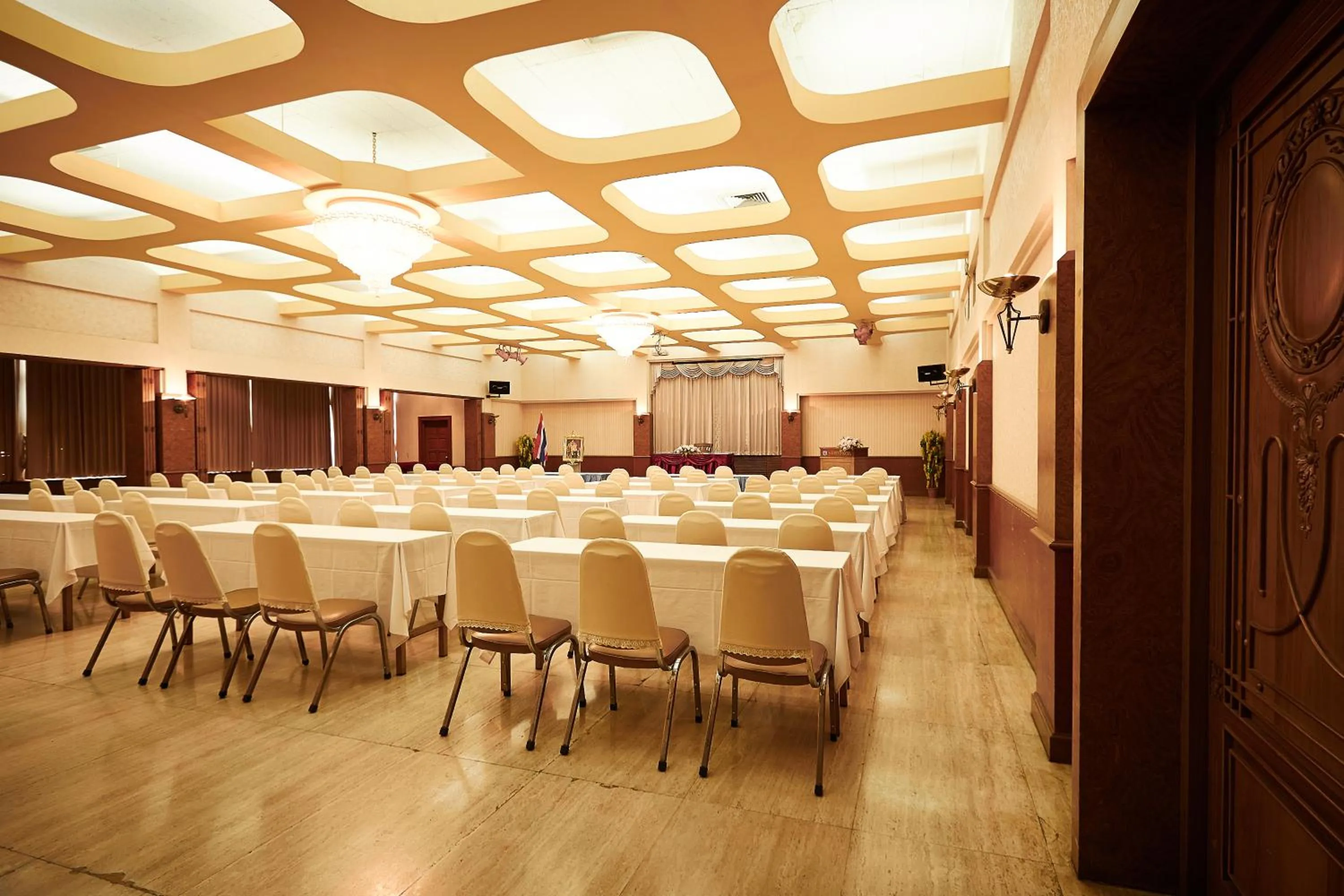 Meeting/conference room in Kosit Hotel