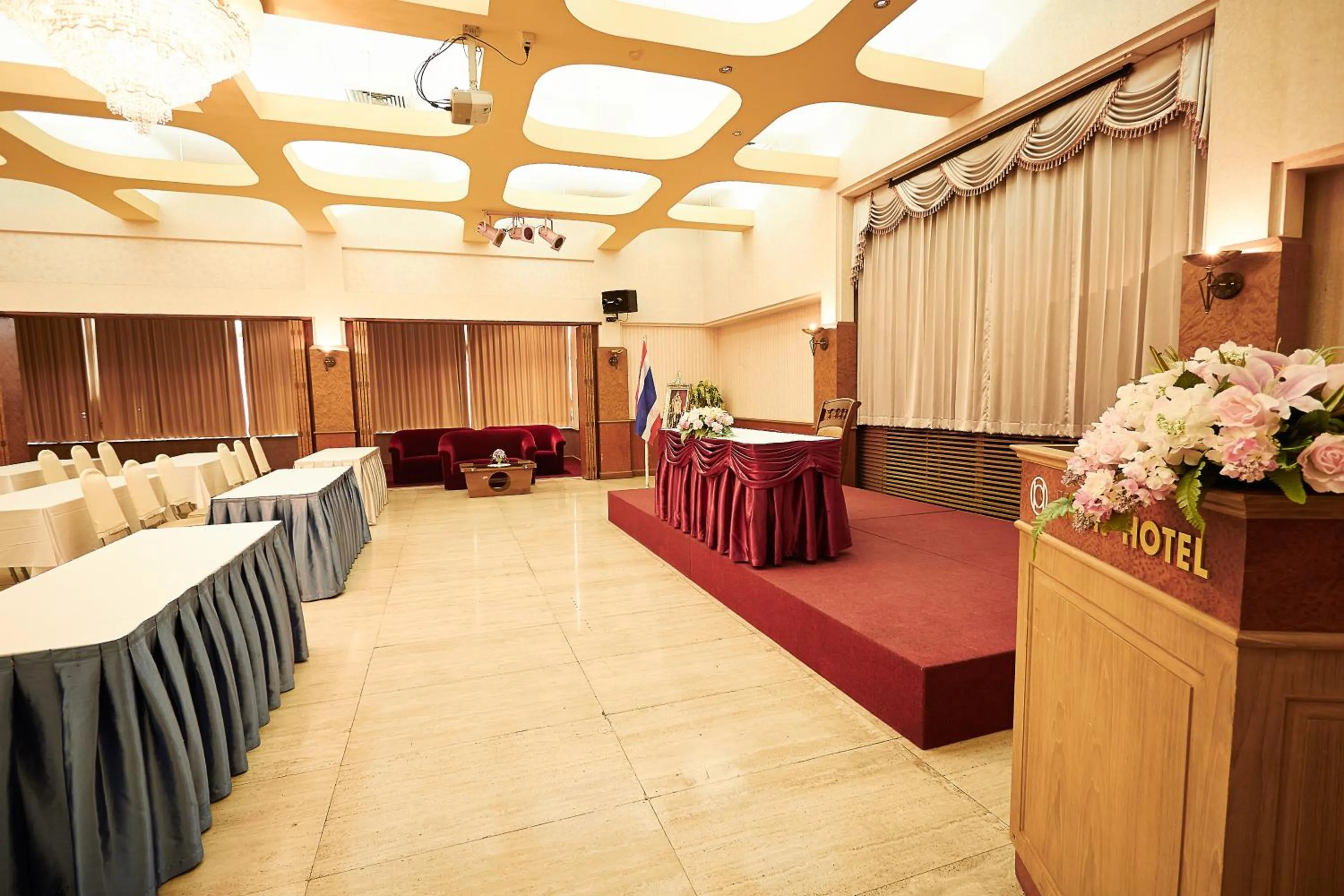 Meeting/conference room in Kosit Hotel