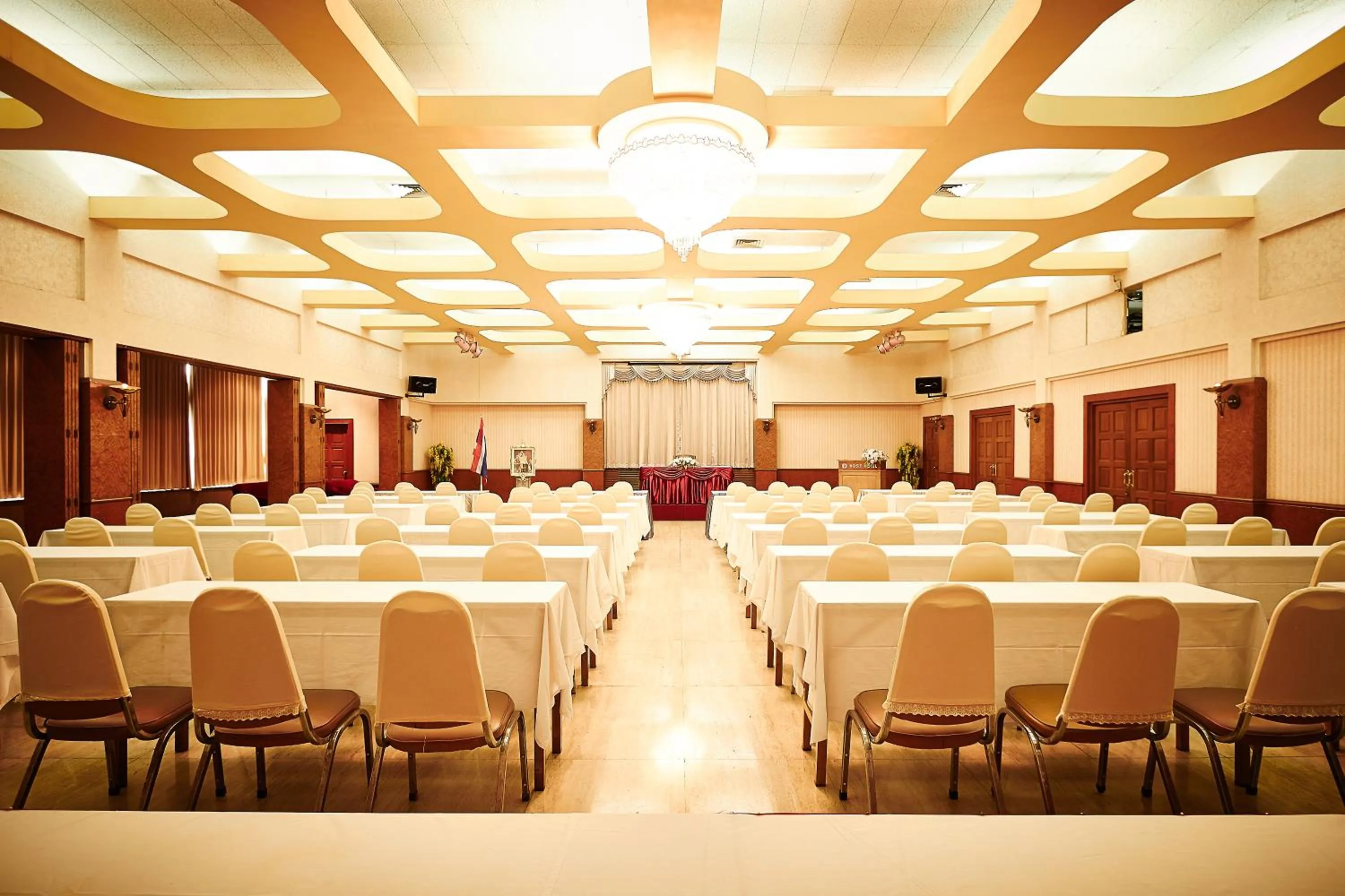 Meeting/conference room in Kosit Hotel