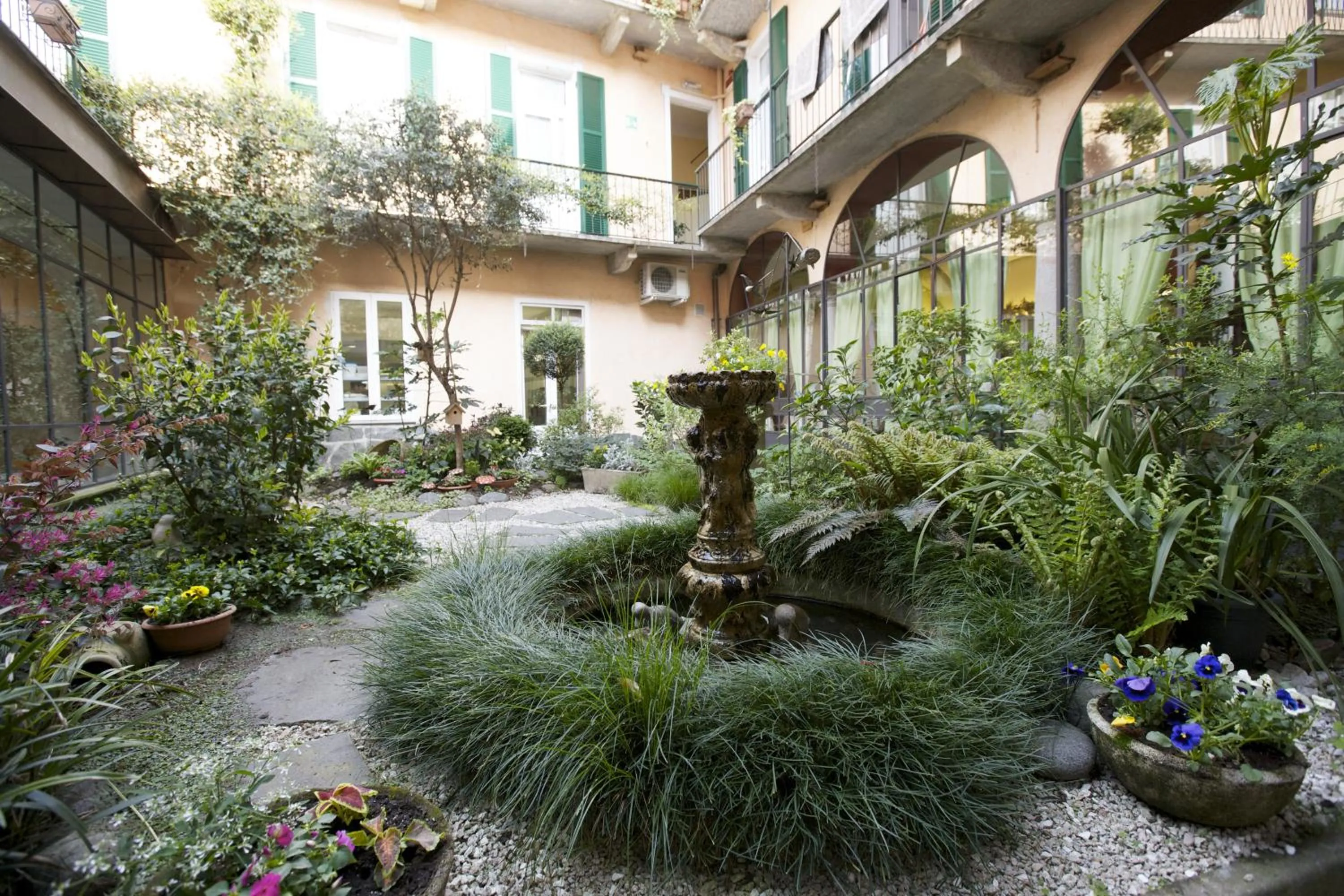 Garden view in Albergo Pesce D'oro