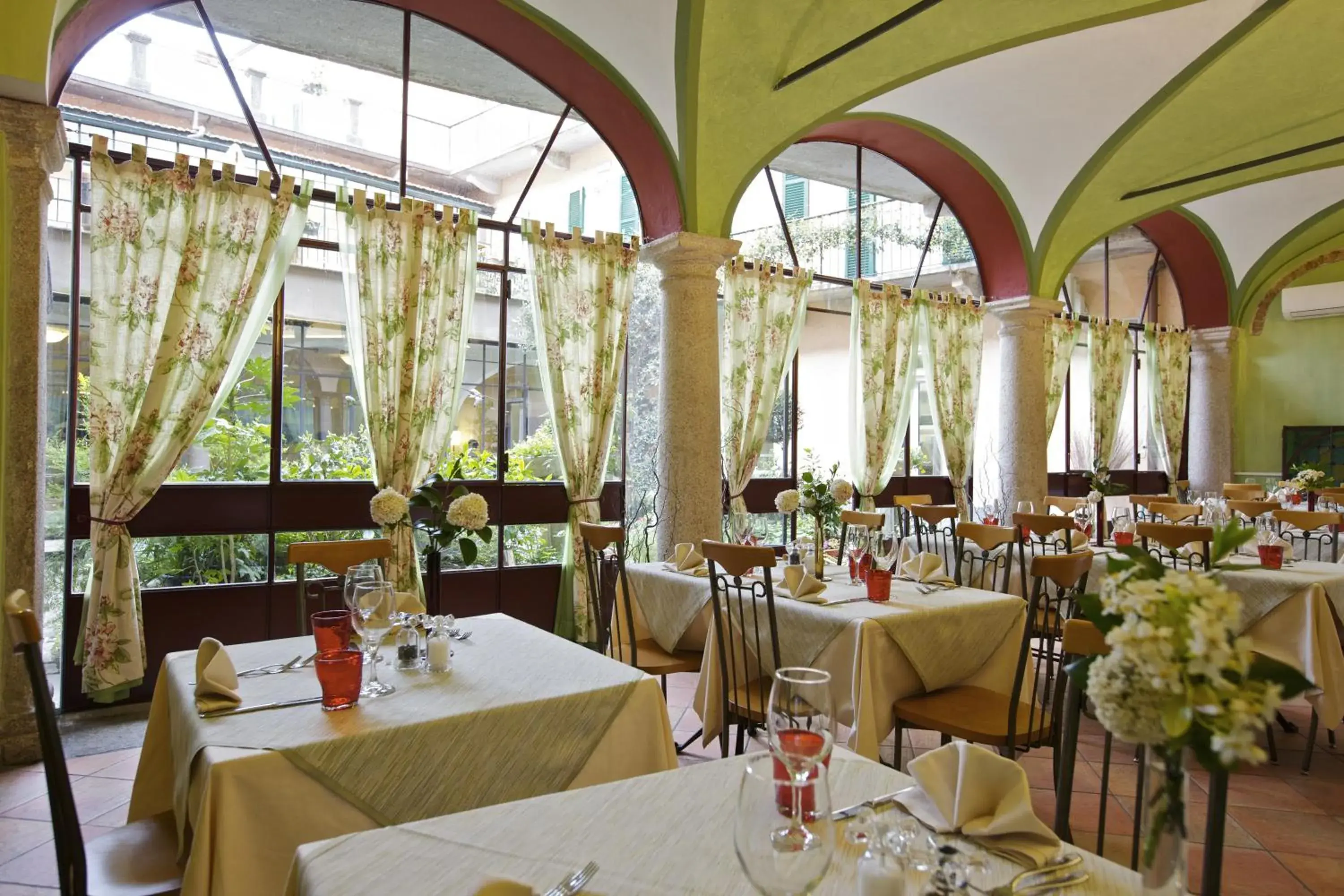 Restaurant/places to eat in Albergo Pesce D'oro Restaurant/places to eat in Albergo Pesce D'oro