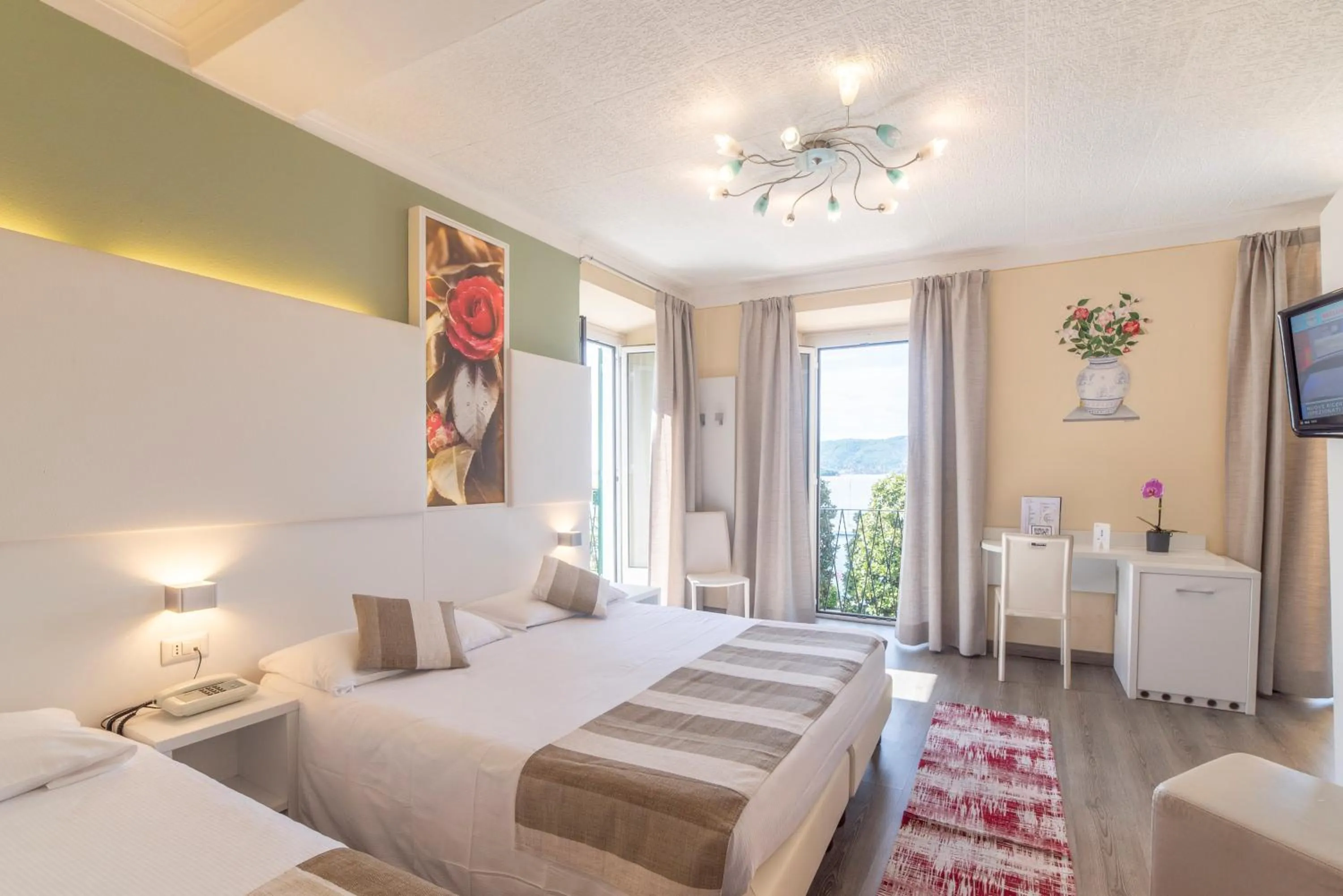 Photo of the whole room, Bed in Albergo Pesce D'oro