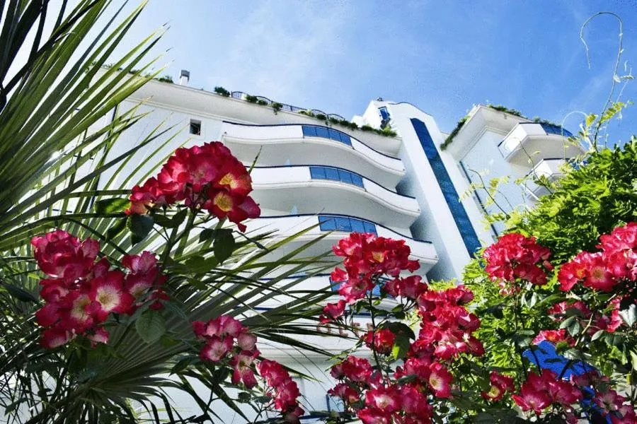 Property building in Residence Oltremare