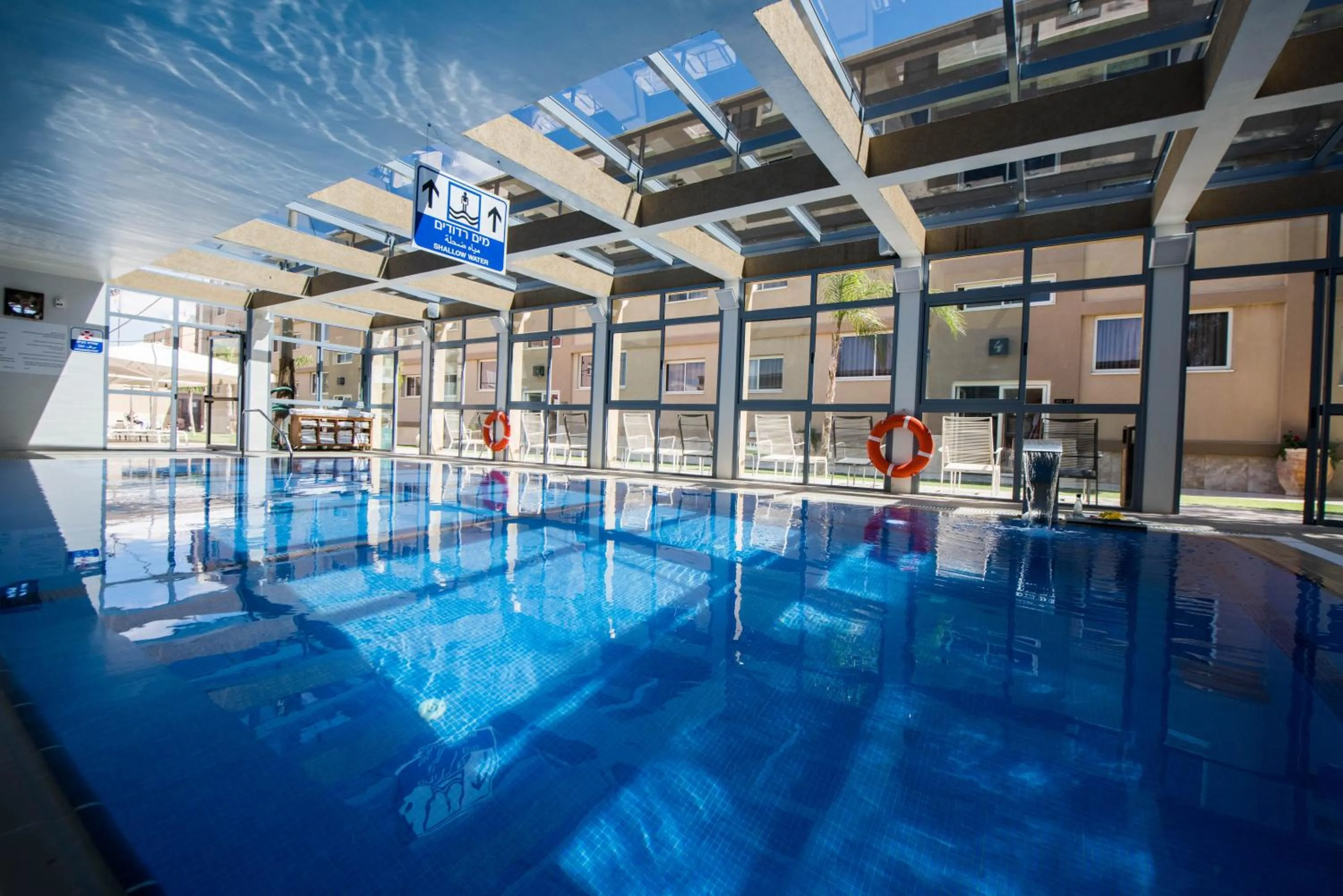 Swimming pool in Ramon Suites by Smart Hotels