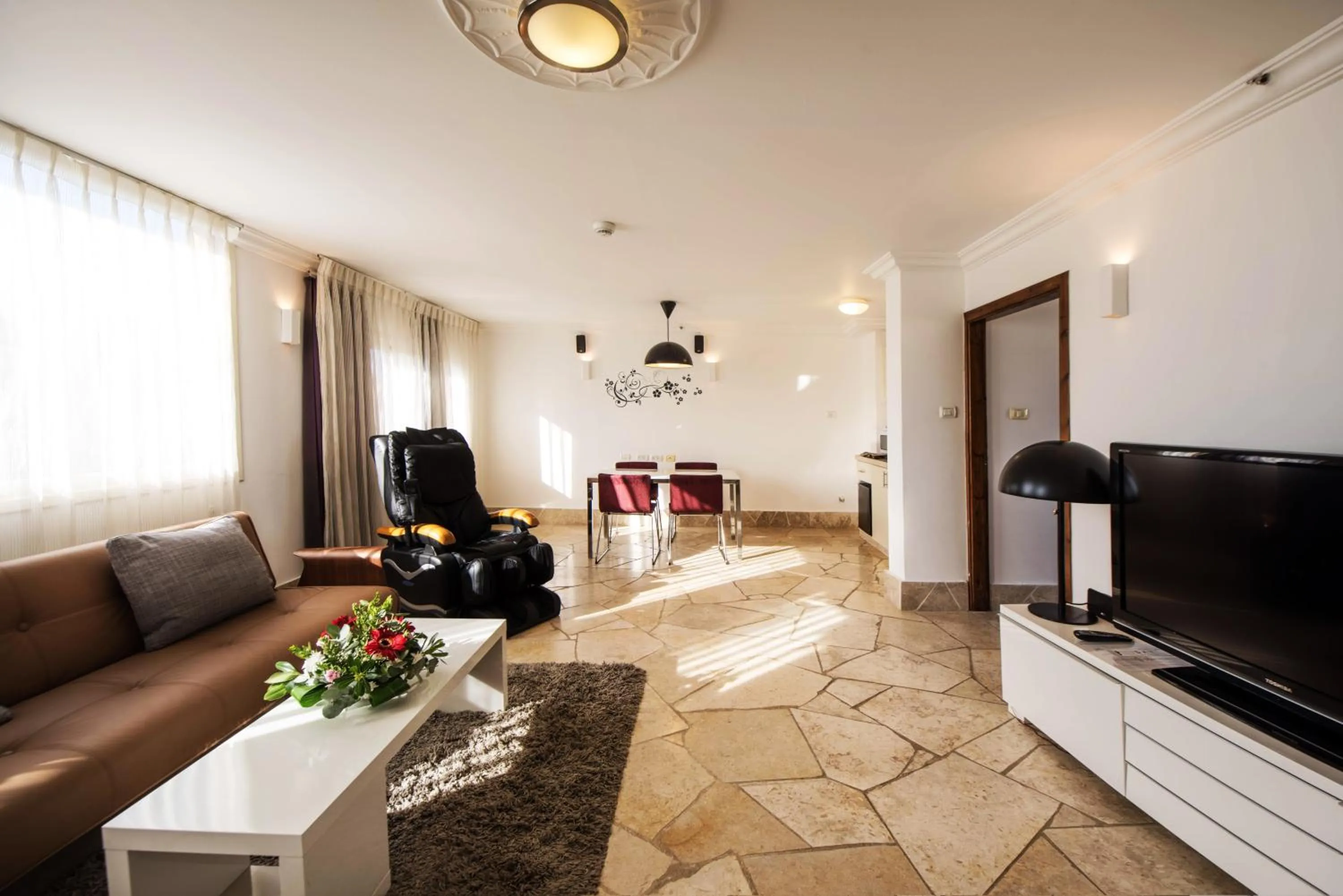 Ramon Suites by Smart Hotels