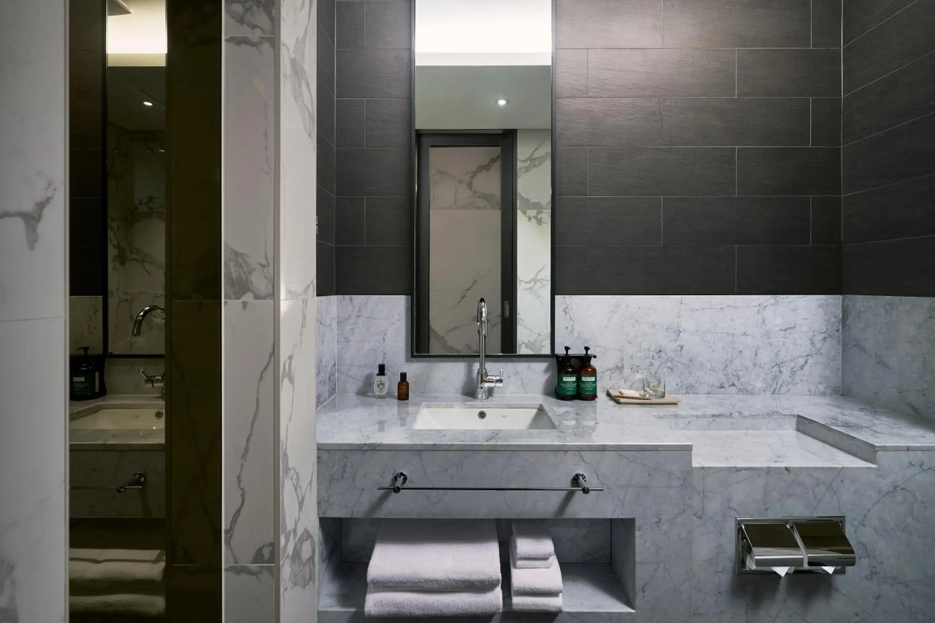 Property building in voco Seoul Myeongdong by IHG Property building in voco Seoul Myeongdong by IHG