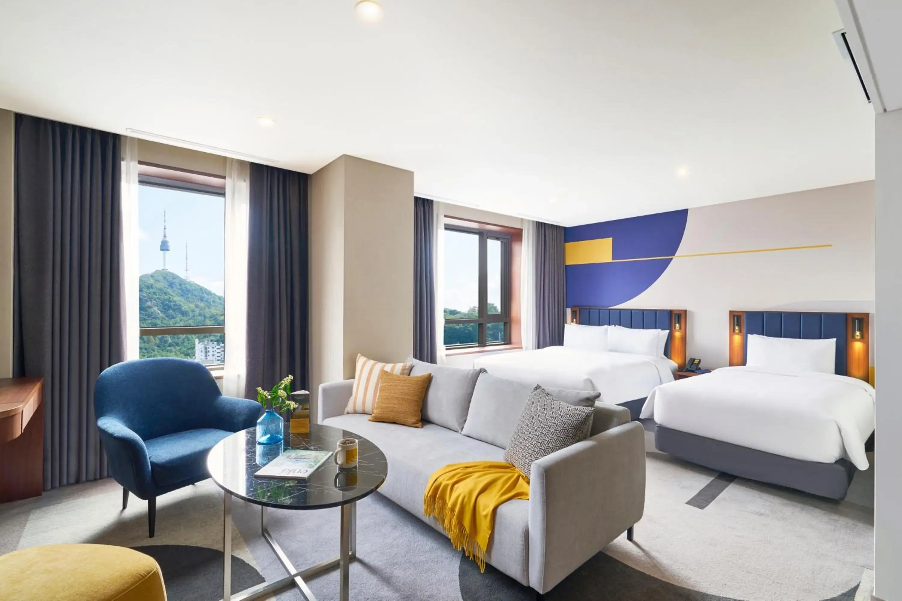 Property building, Bed in voco Seoul Myeongdong by IHG Property building, Bed in voco Seoul Myeongdong by IHG