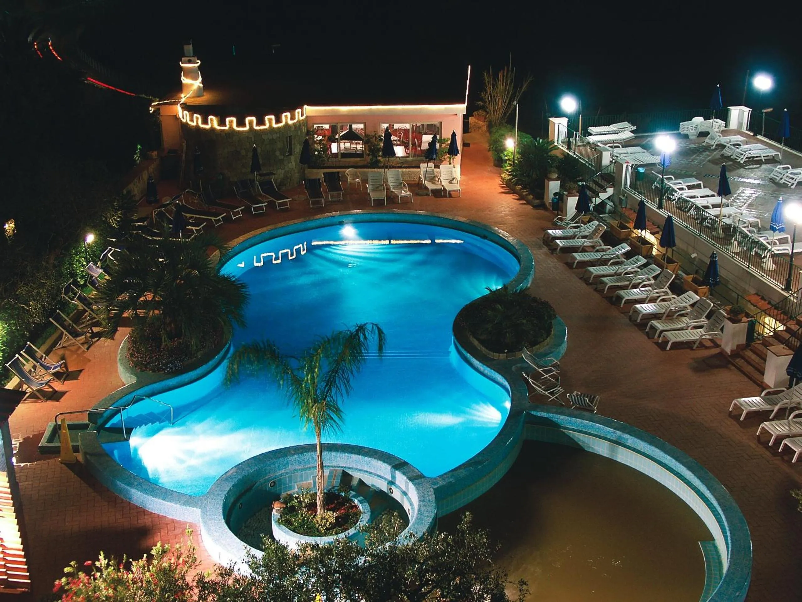 Swimming pool in Hotel Terme Providence