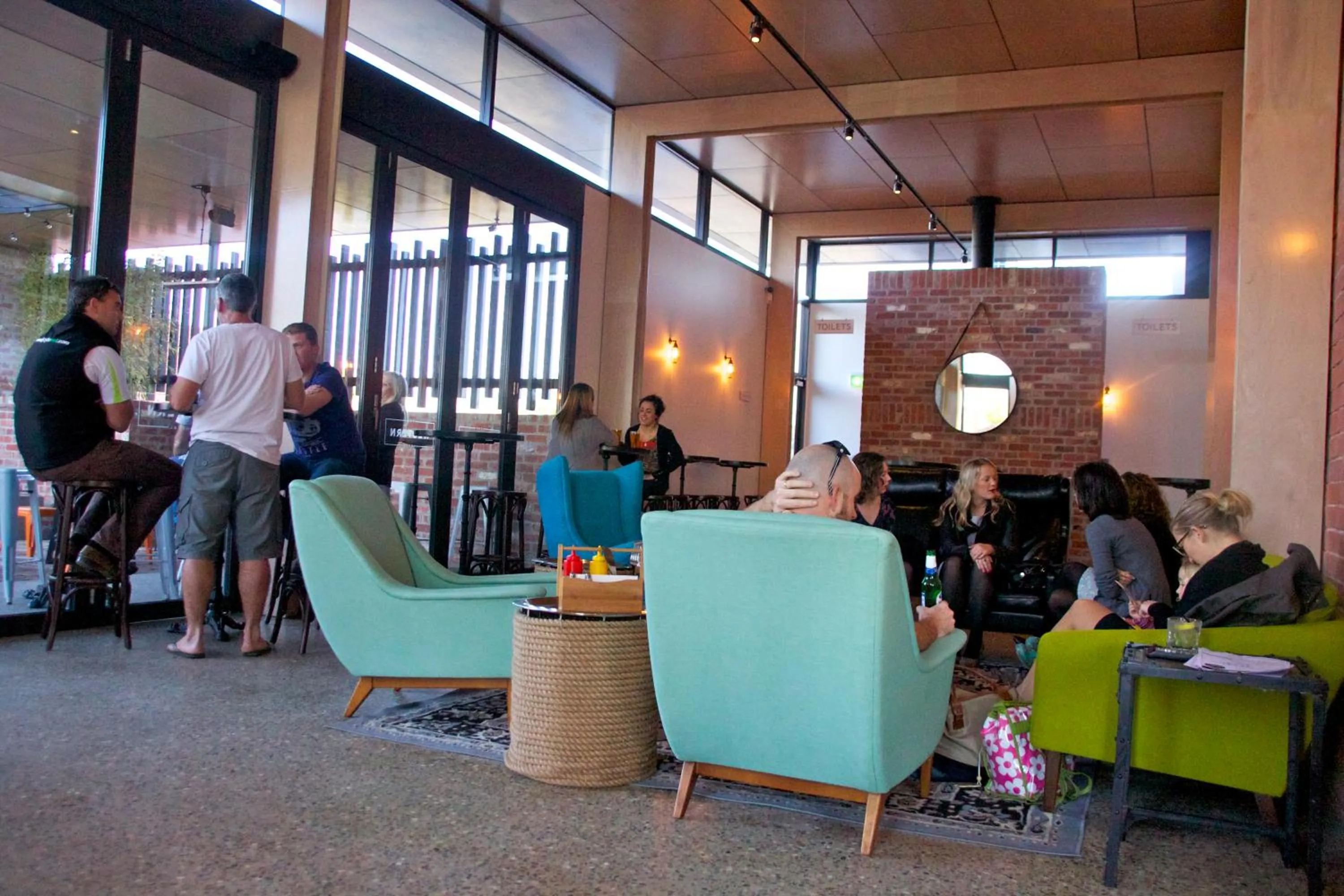 Communal lounge/ TV room in Western Hotel Ballarat