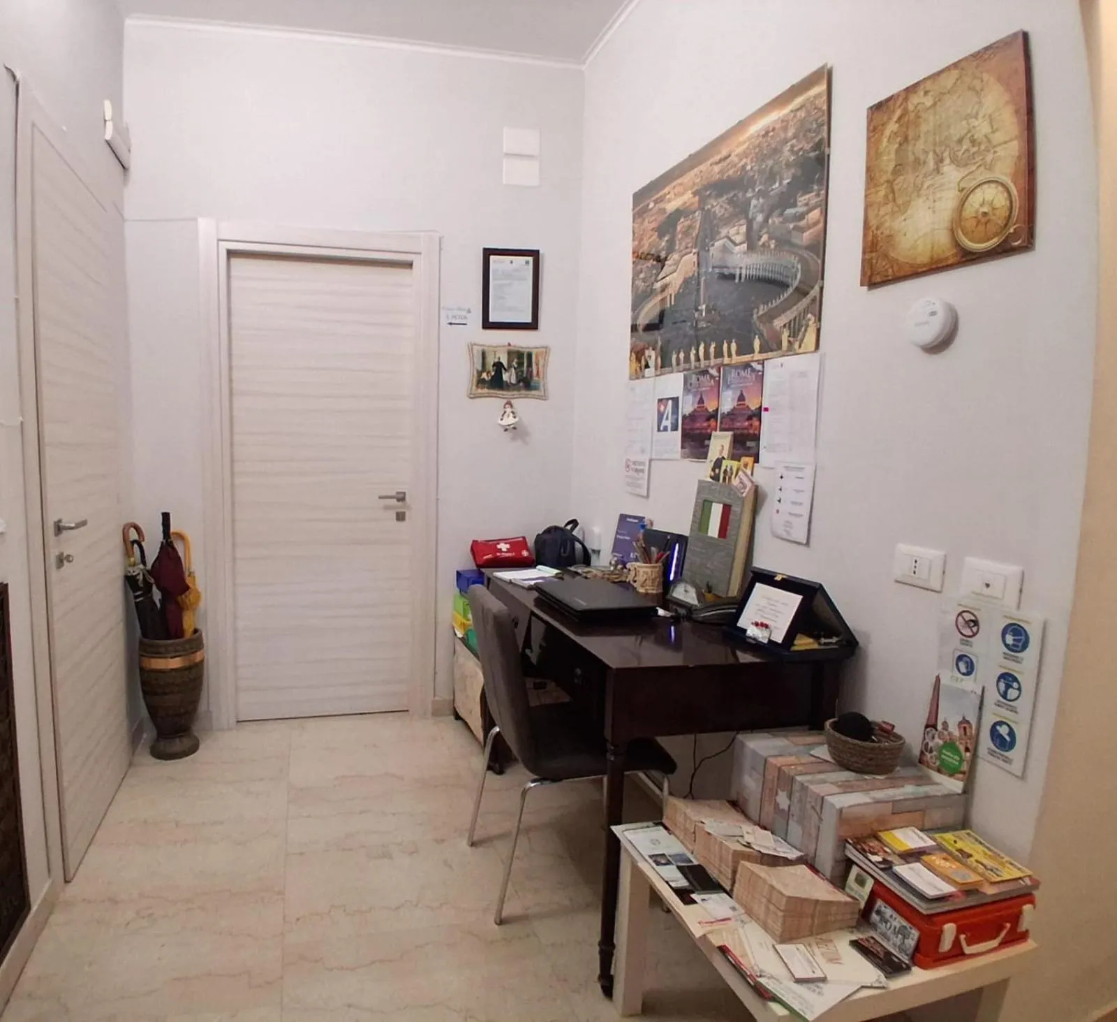 Lobby or reception in Olimpica Relais guest house