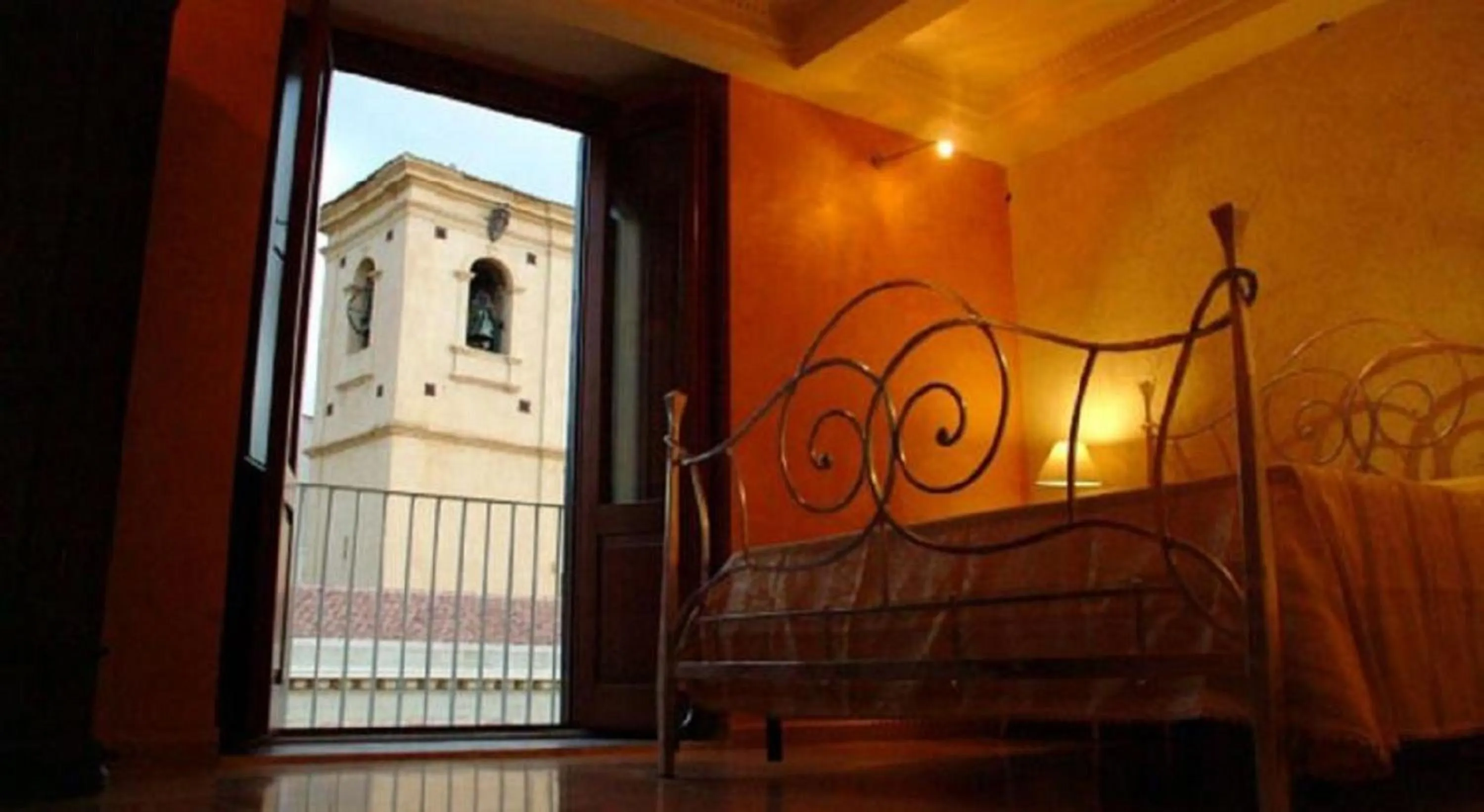 Landmark view, Bed in Residenza Il Duomo