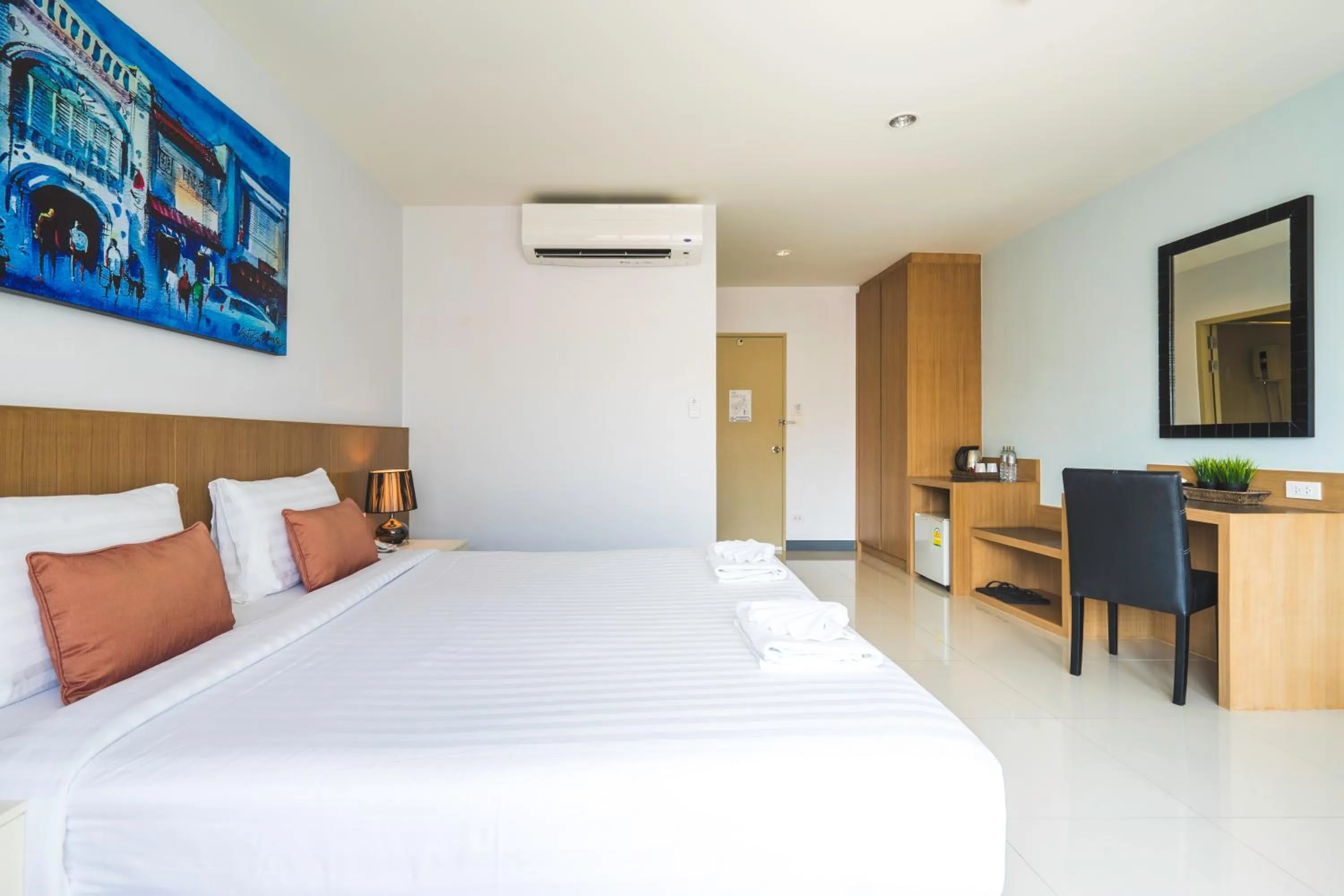 Decorative detail, Bed in Vapa Hotel - SHA Extra Plus