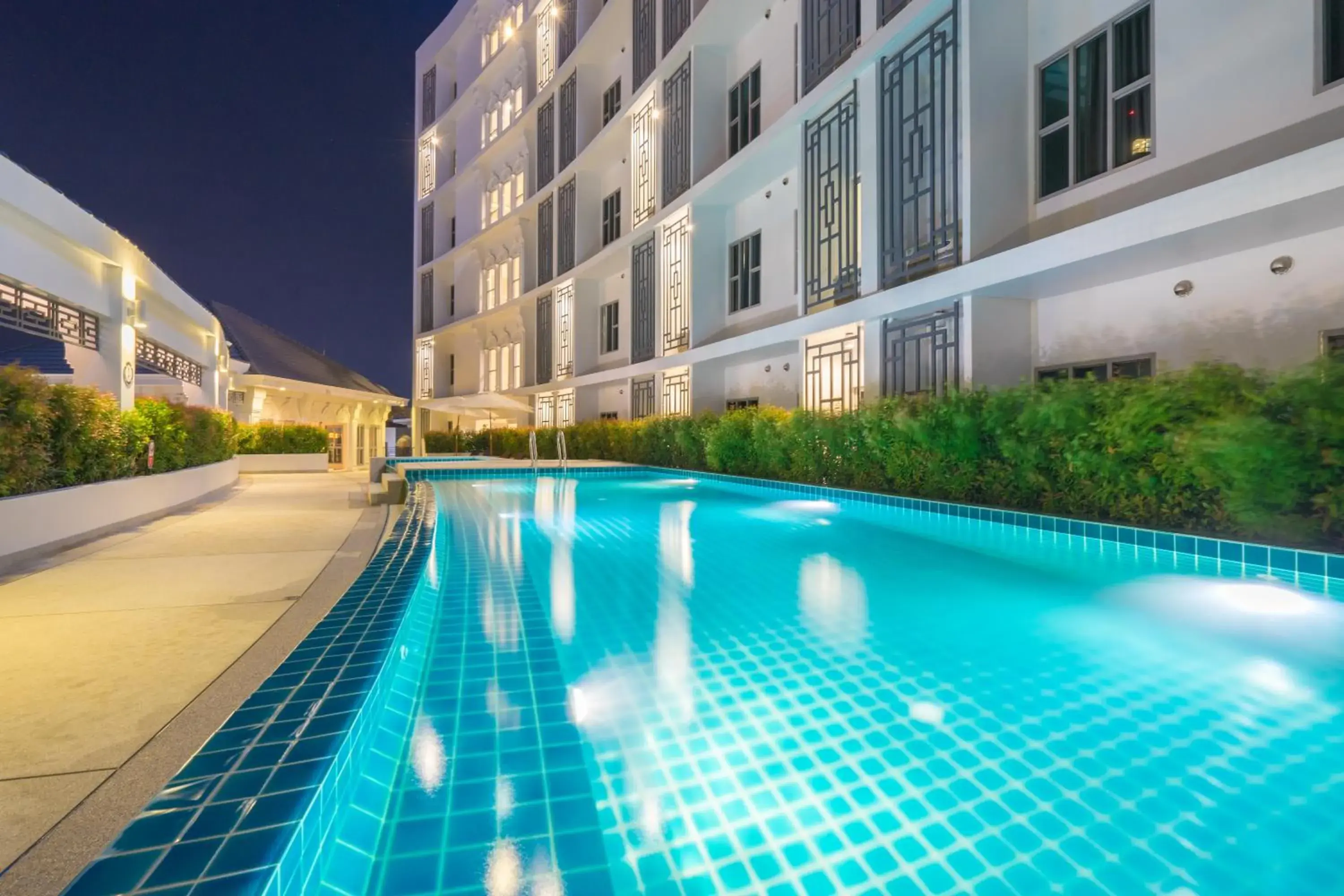 Swimming pool in Vapa Hotel - SHA Extra Plus Swimming pool in Vapa Hotel - SHA Extra Plus