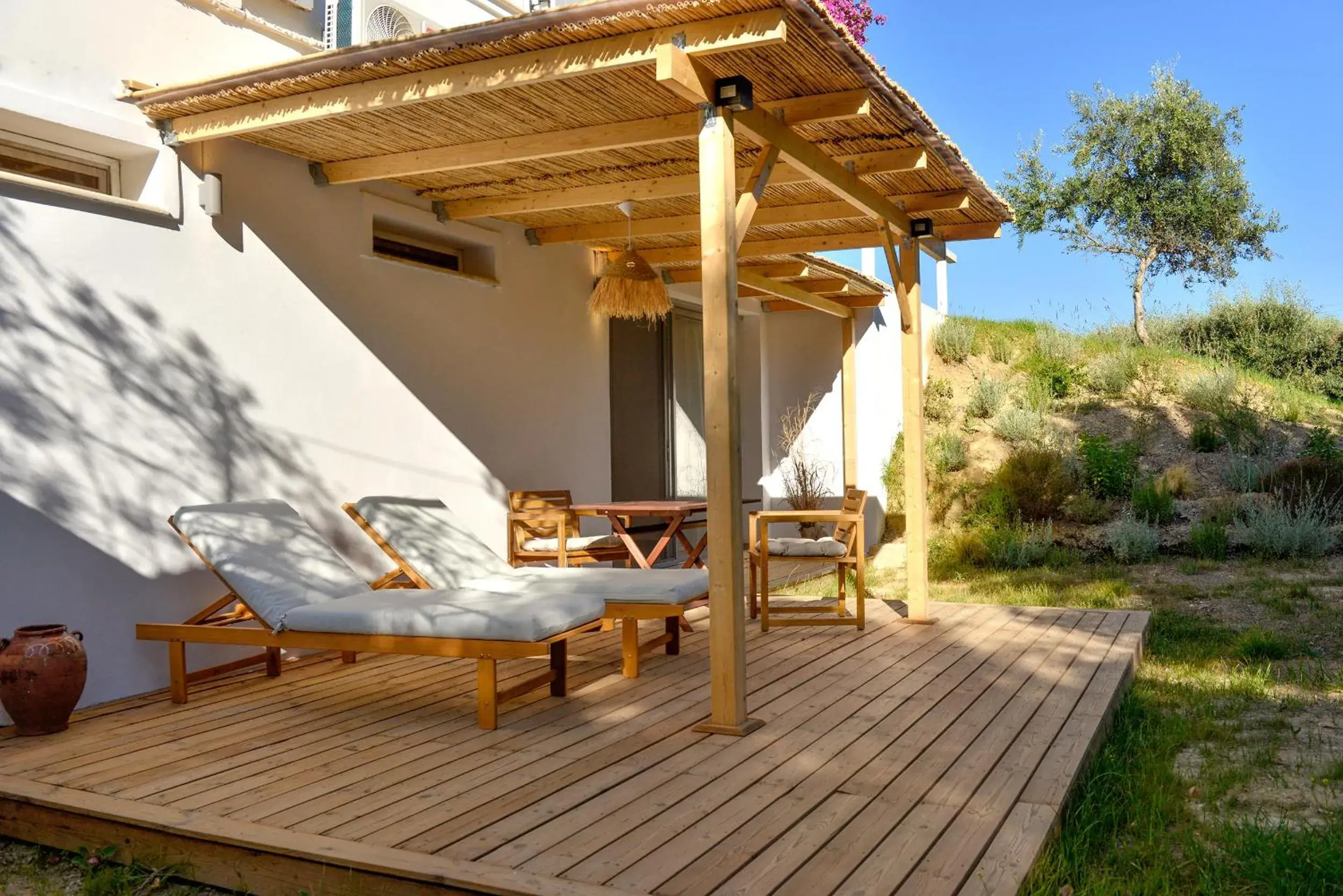 Junior Suite with Garden View - single occupancy in Olivemare Junior Suite with Garden View - single occupancy in Olivemare