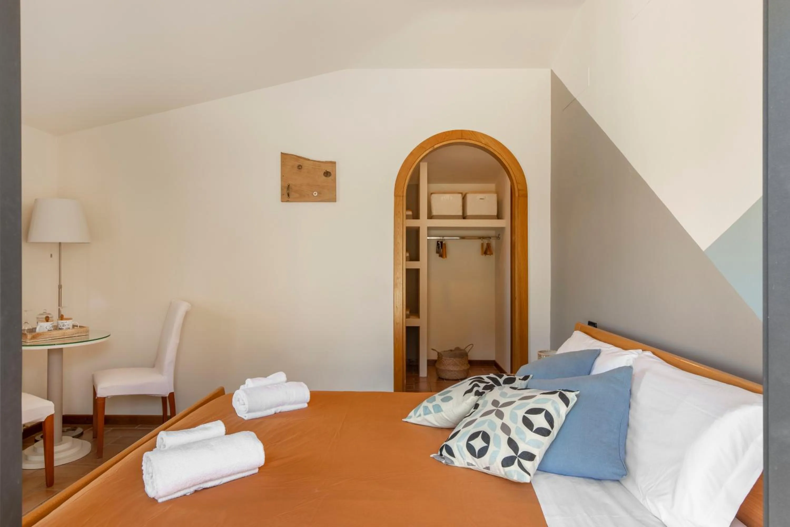 Bedroom, Bed in Holiday Prato Verde