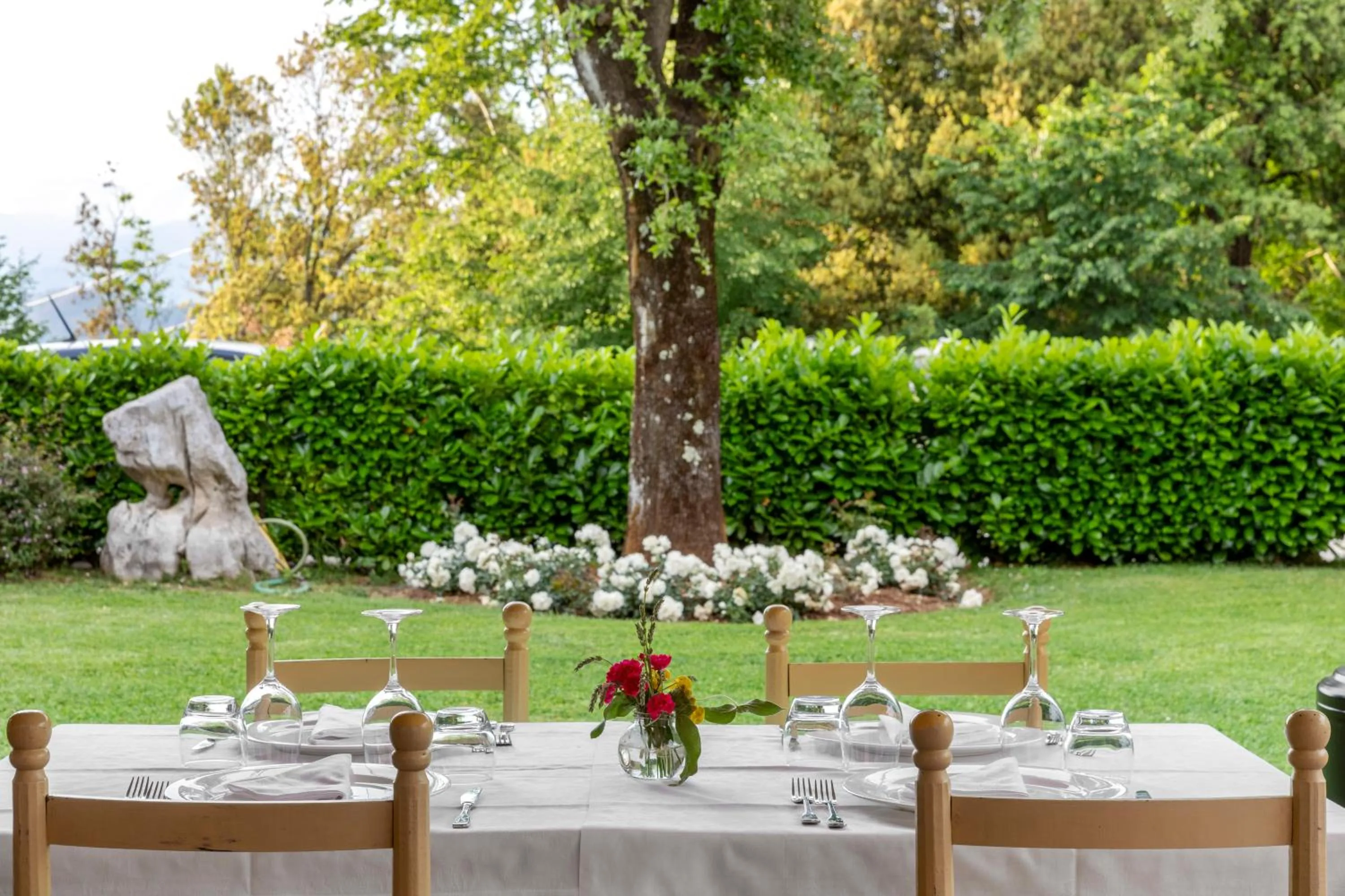 Restaurant/places to eat in Holiday Prato Verde