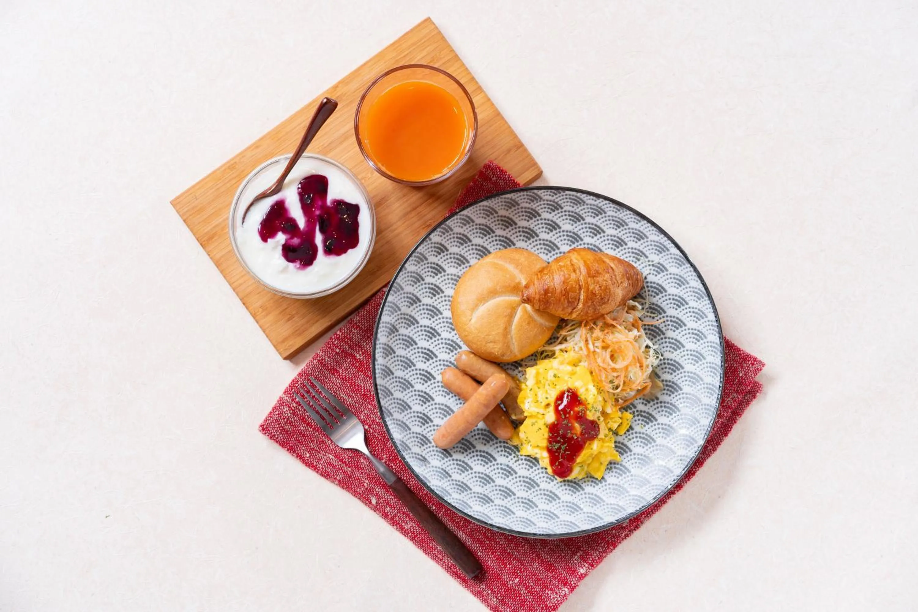 Food and drinks in Vessel Inn Ueno Iriya Station