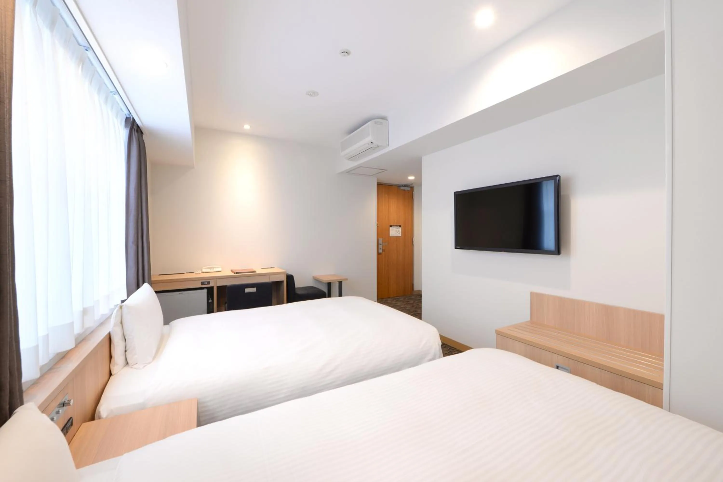Bed in Vessel Inn Ueno Iriya Station