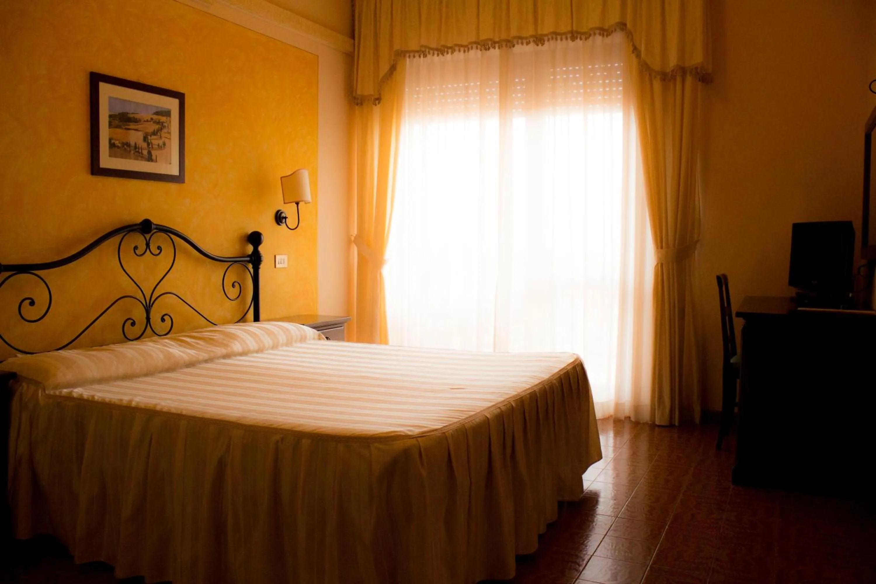 Photo of the whole room, Bed in Hotel Ristorante Tre Stelle