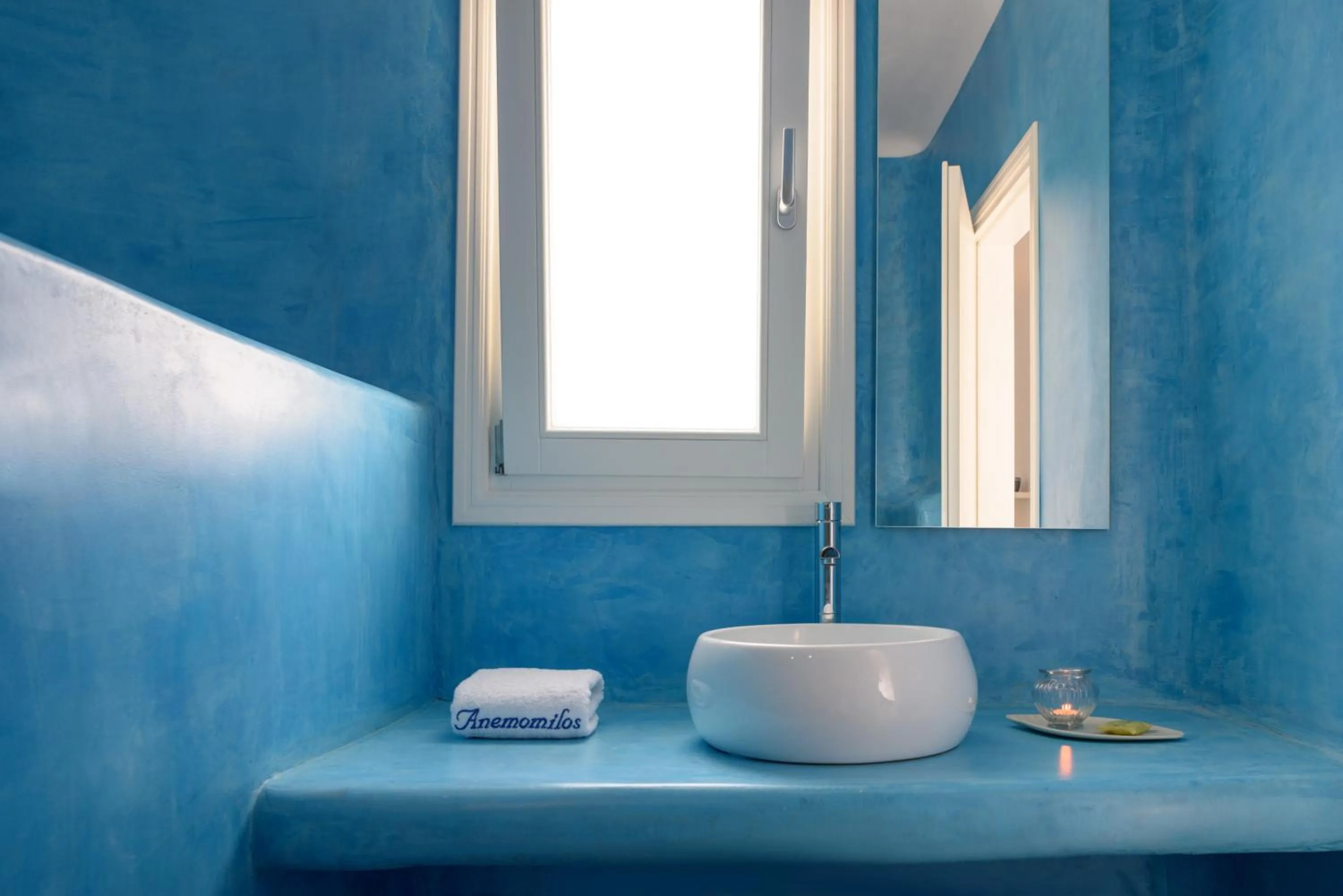 Bathroom in Anemomilos