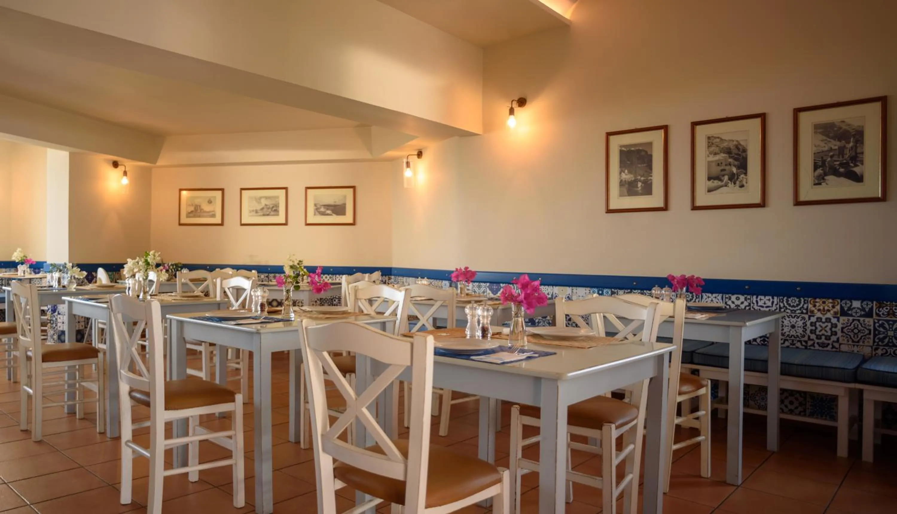 Restaurant/places to eat in Anemomilos