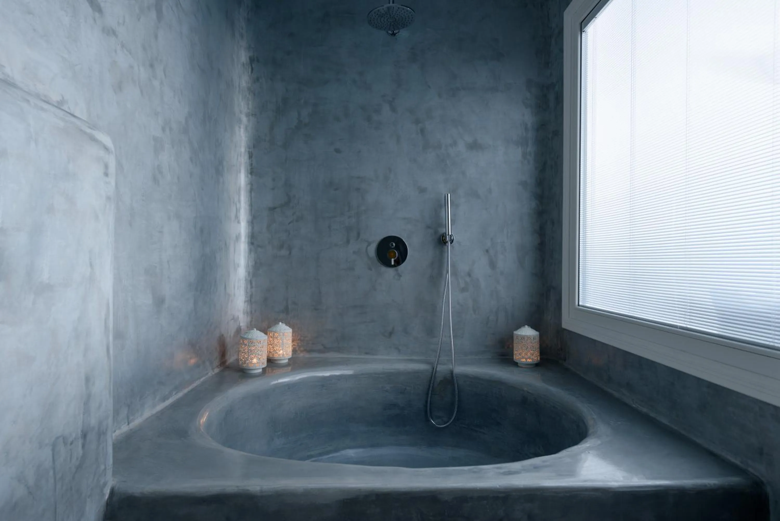 Bathroom in Anemomilos