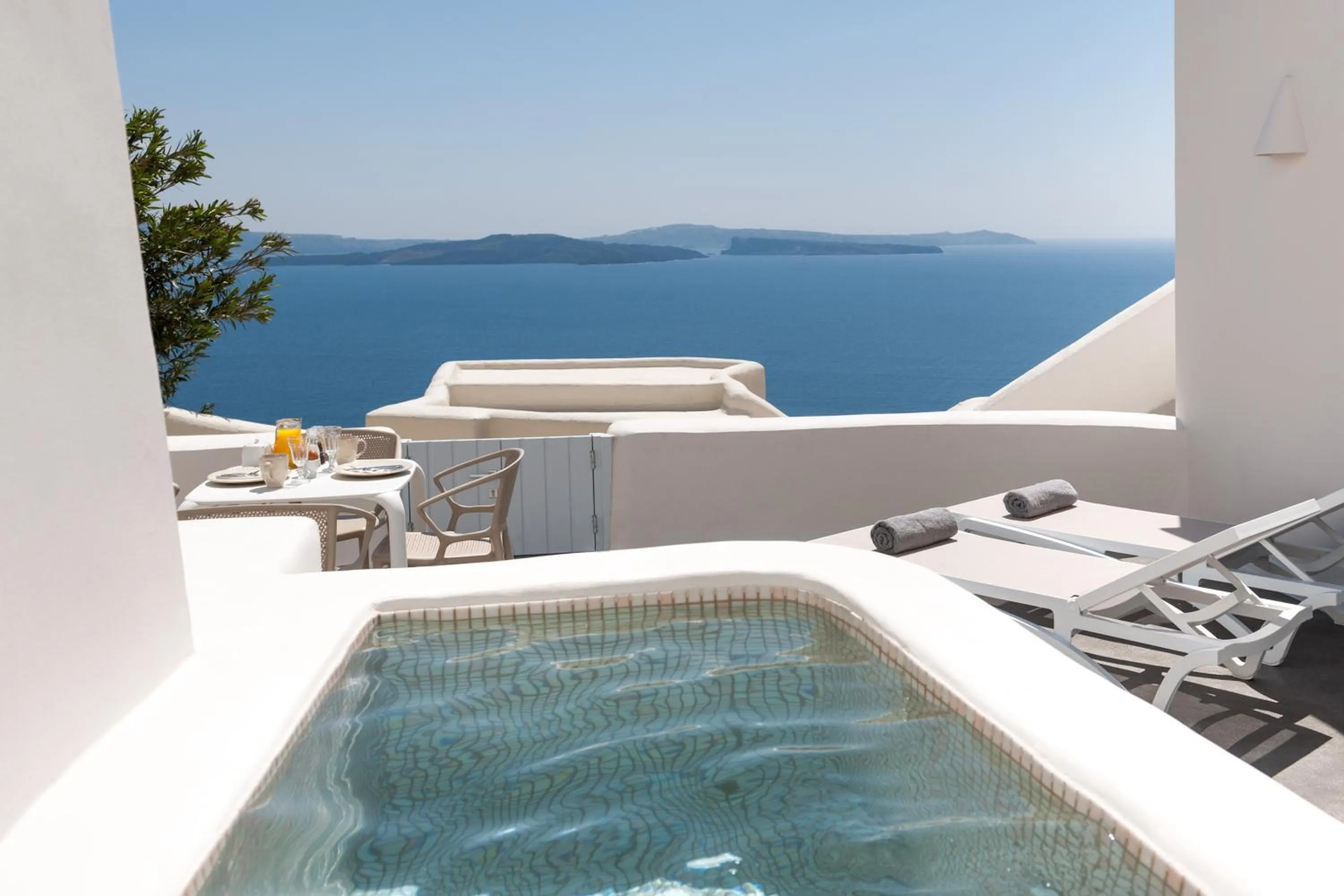 Area and facilities in Anemomilos