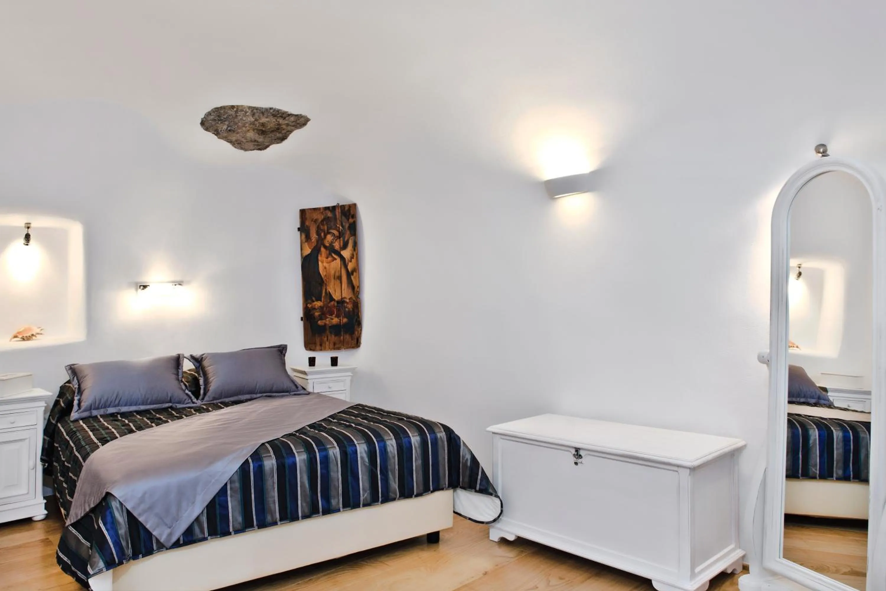 bunk bed, Bed in Anemomilos