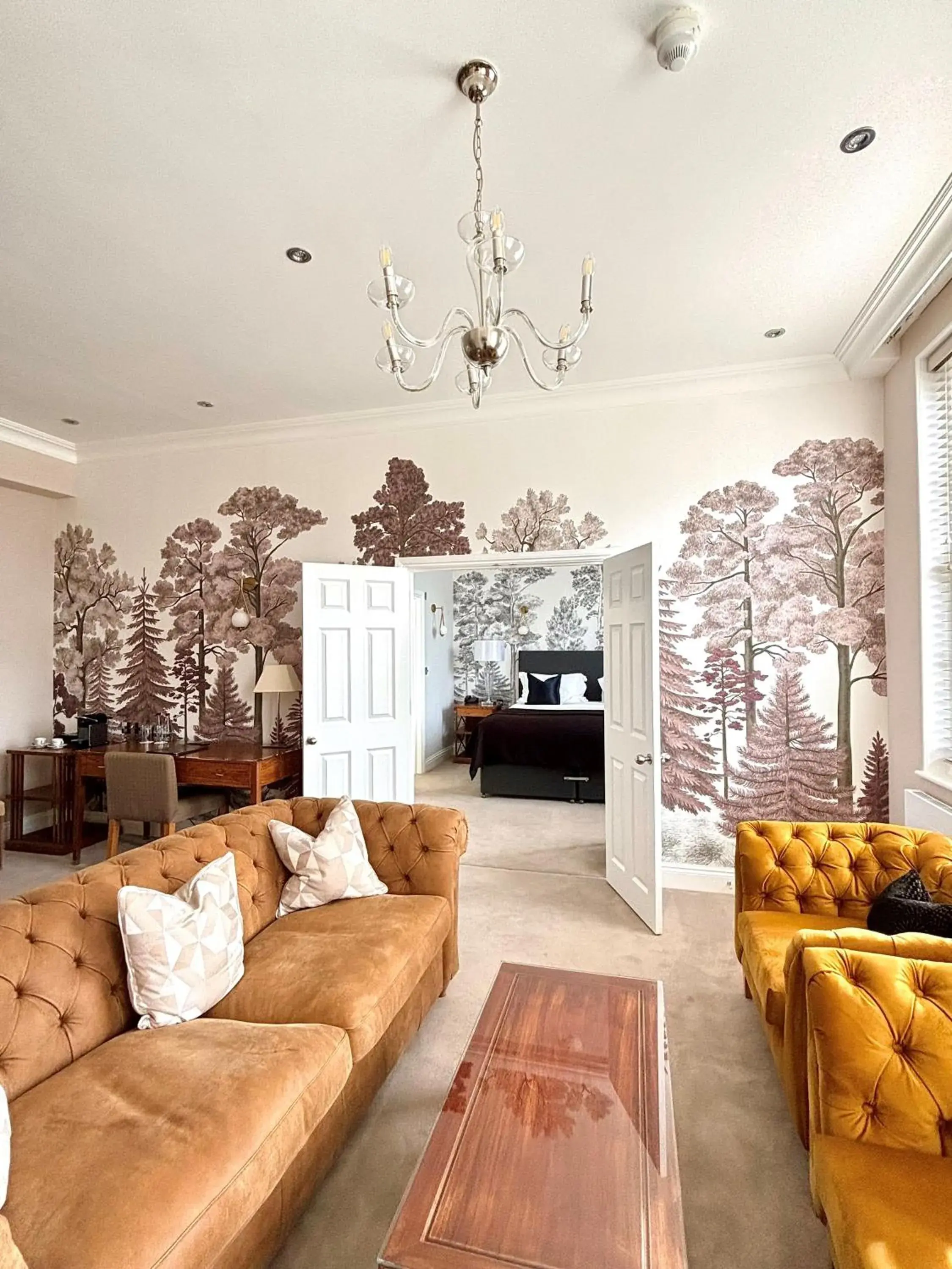 Living room in St Michael's Manor Hotel - St Albans Living room in St Michael's Manor Hotel - St Albans