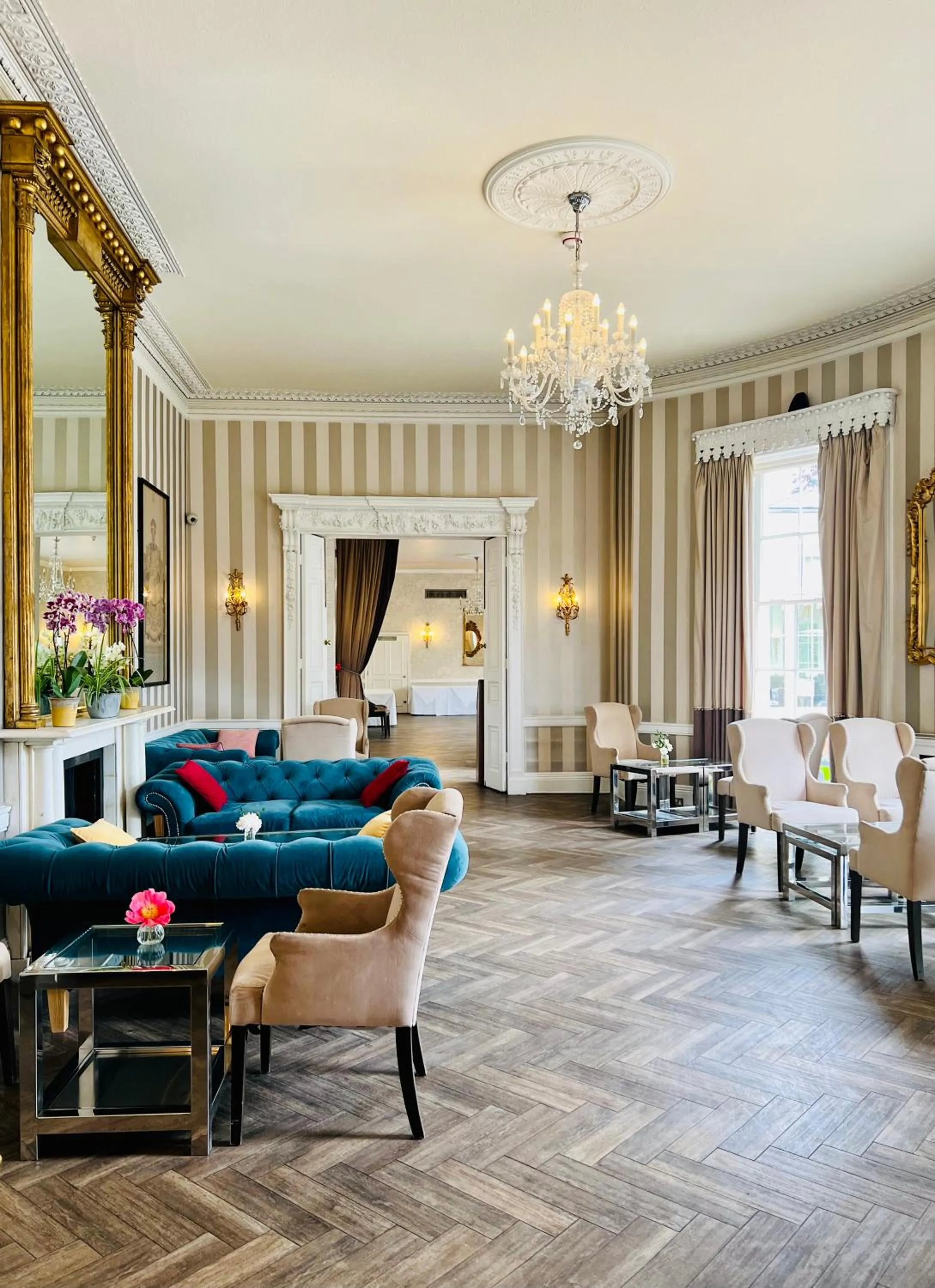 Lounge or bar in St Michael's Manor Hotel - St Albans