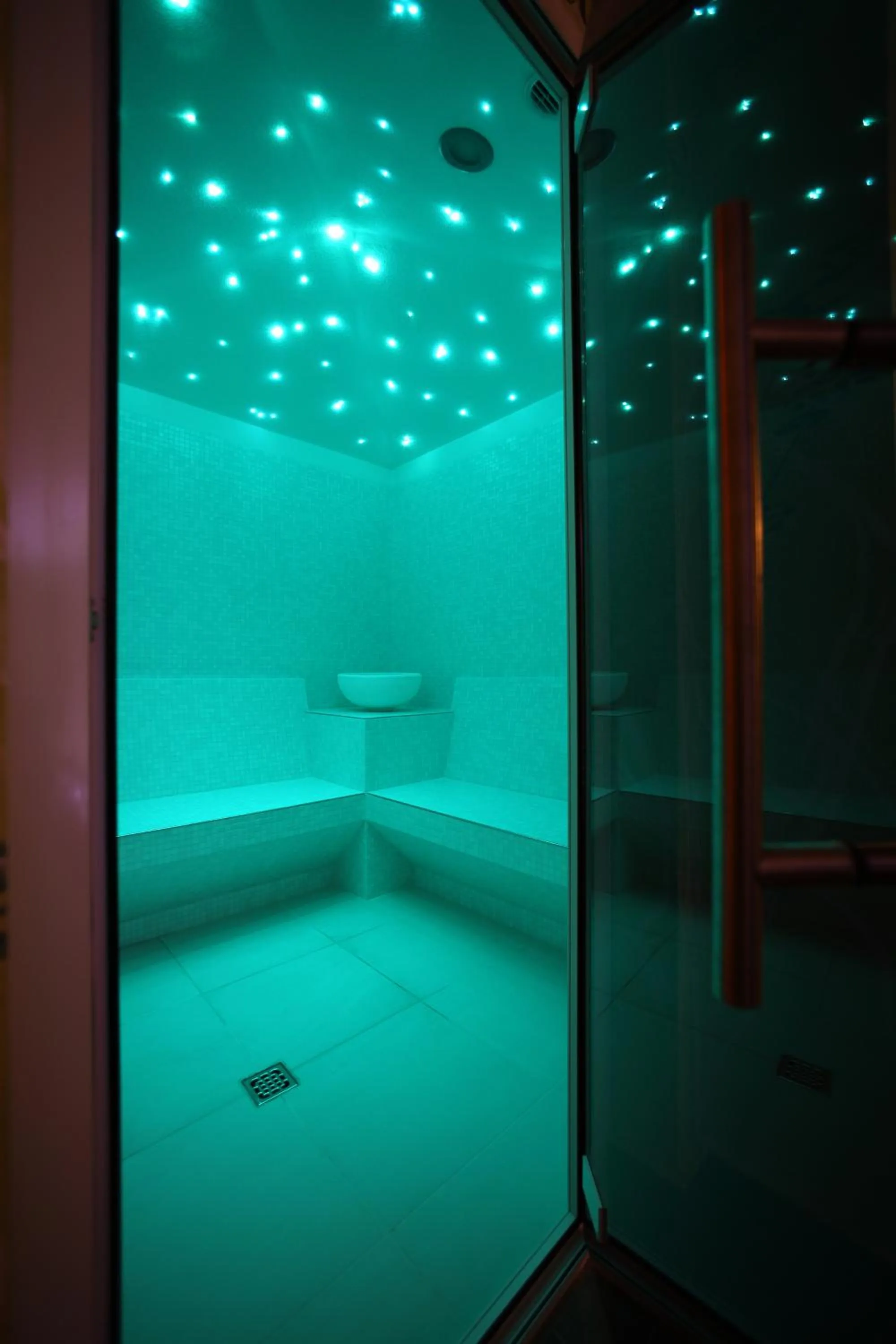 Spa and wellness centre/facilities in T'AMI Hotel Resort Spa