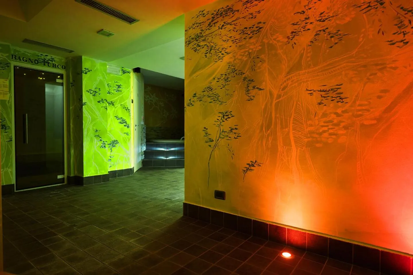 Spa and wellness centre/facilities in T'AMI Hotel Resort Spa