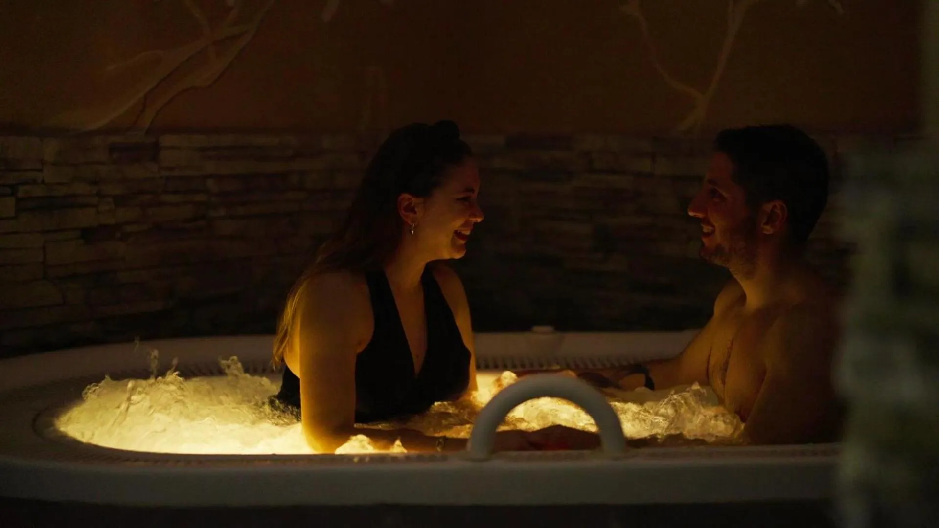 Hot Tub in T'AMI Hotel Resort Spa