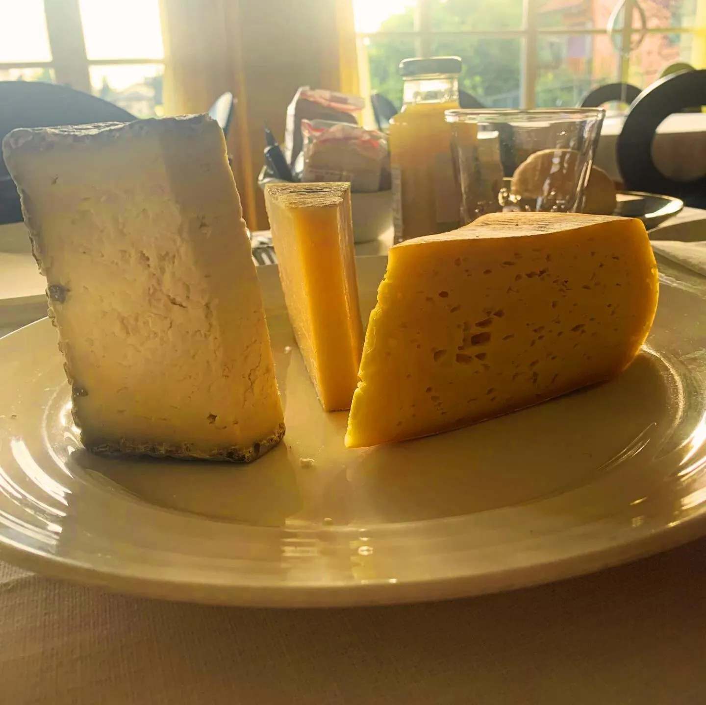 Food in T'AMI Hotel Resort Spa