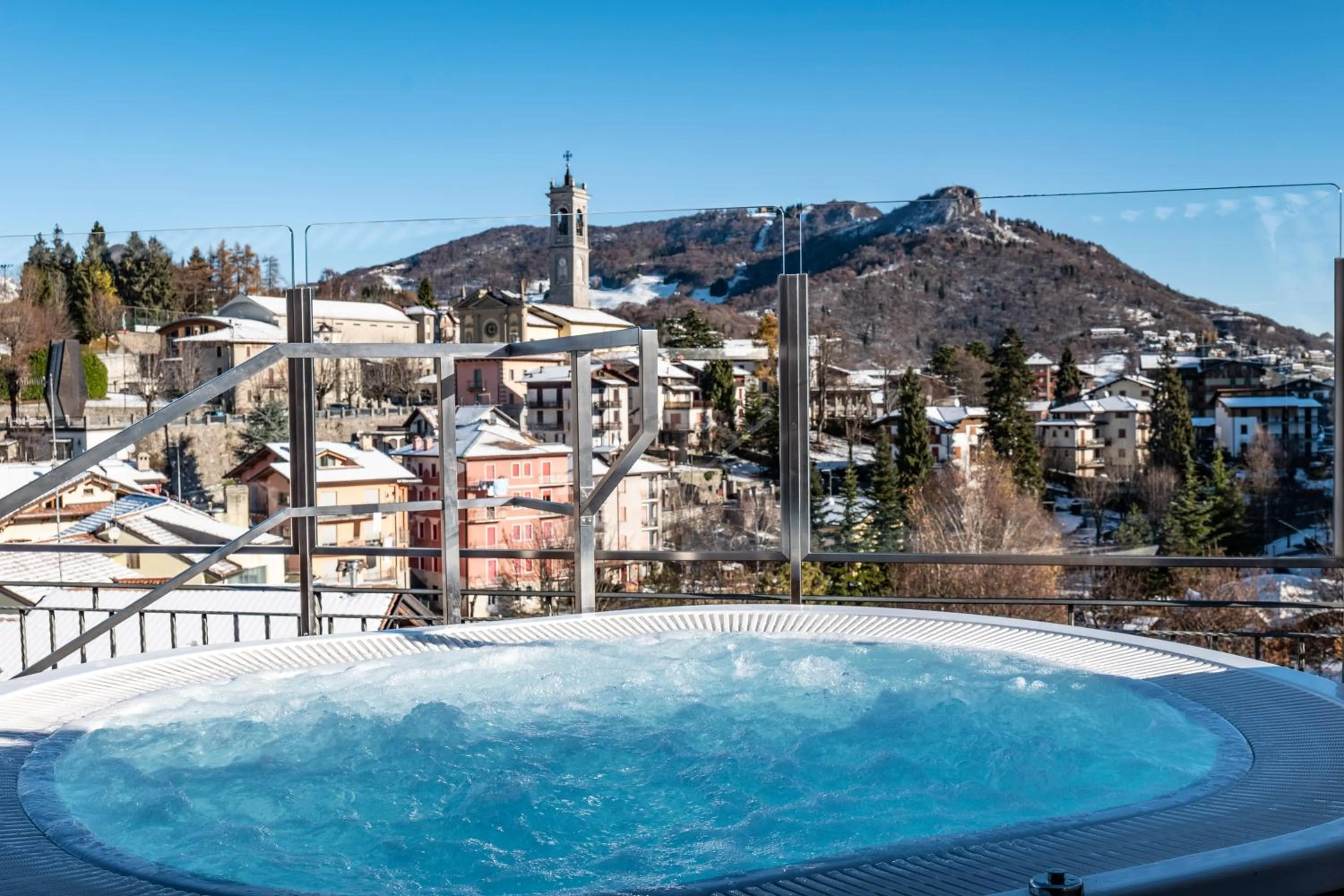 Day in T'AMI Hotel Resort Spa