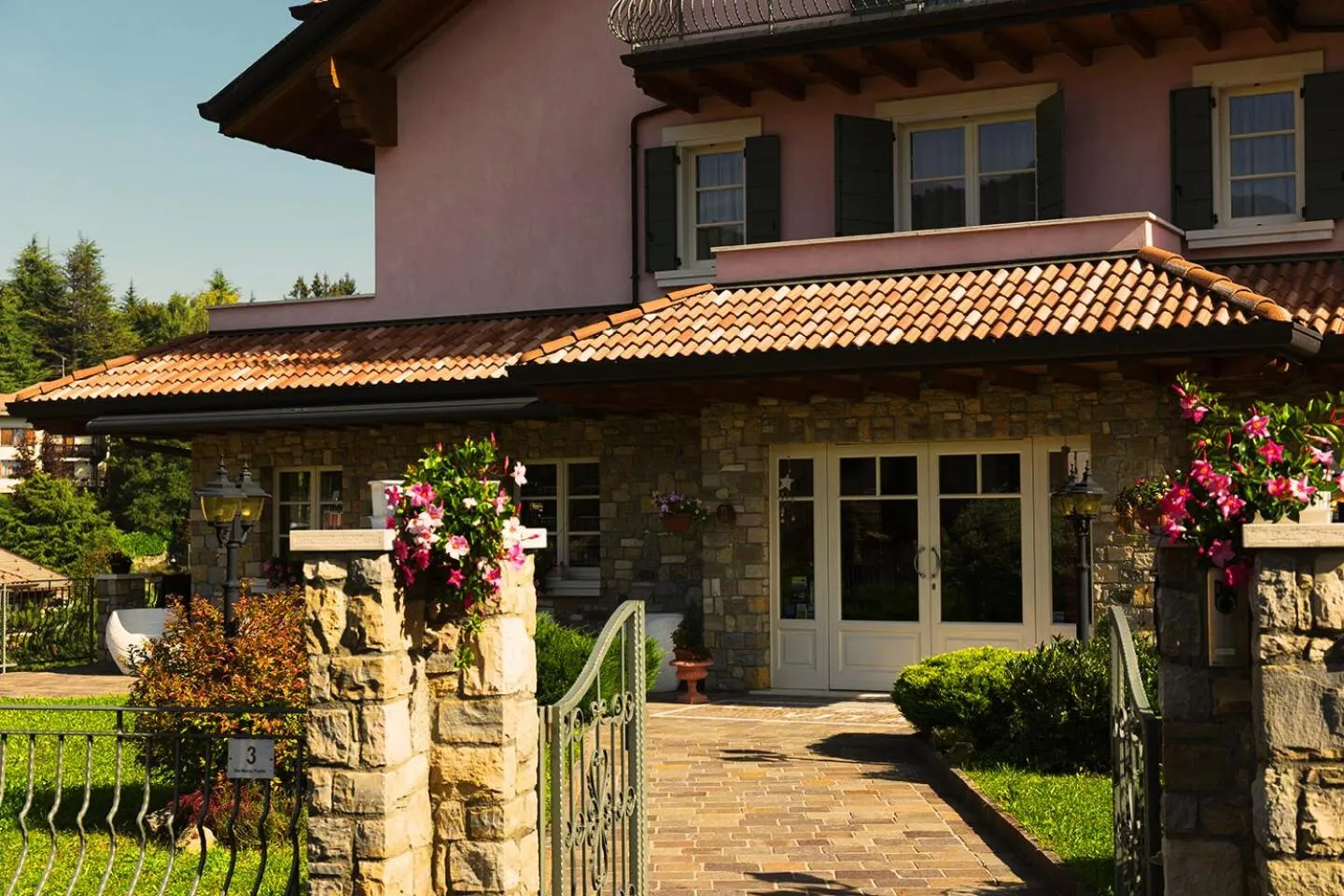 Property building in T'AMI Hotel Resort Spa